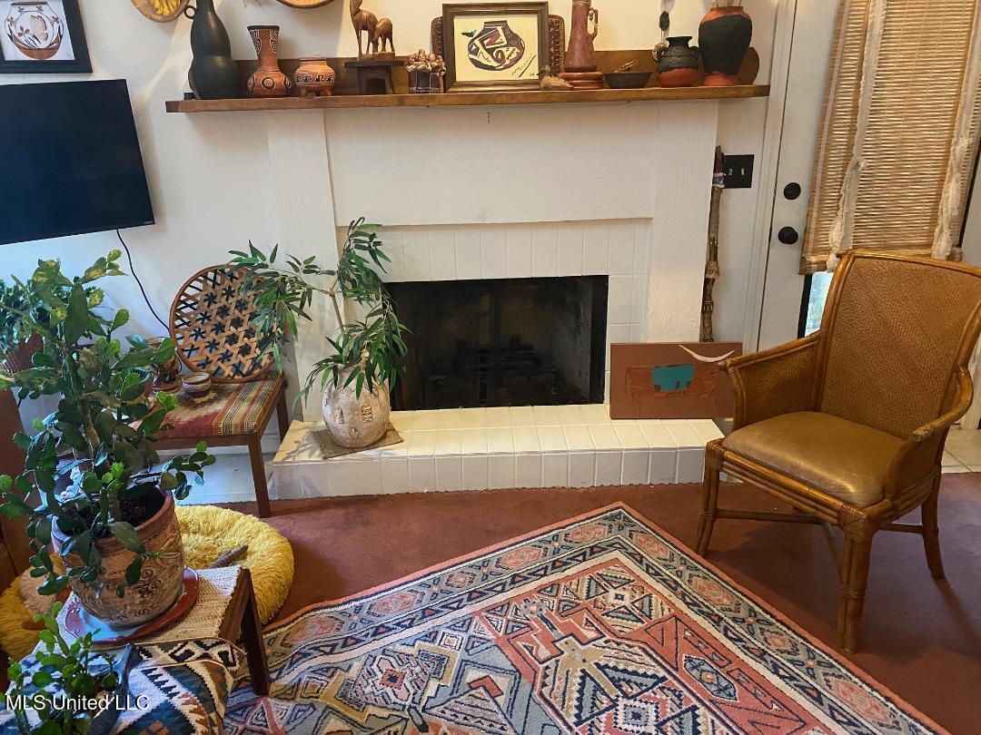 124 N Brighton Drive Property Photo 9