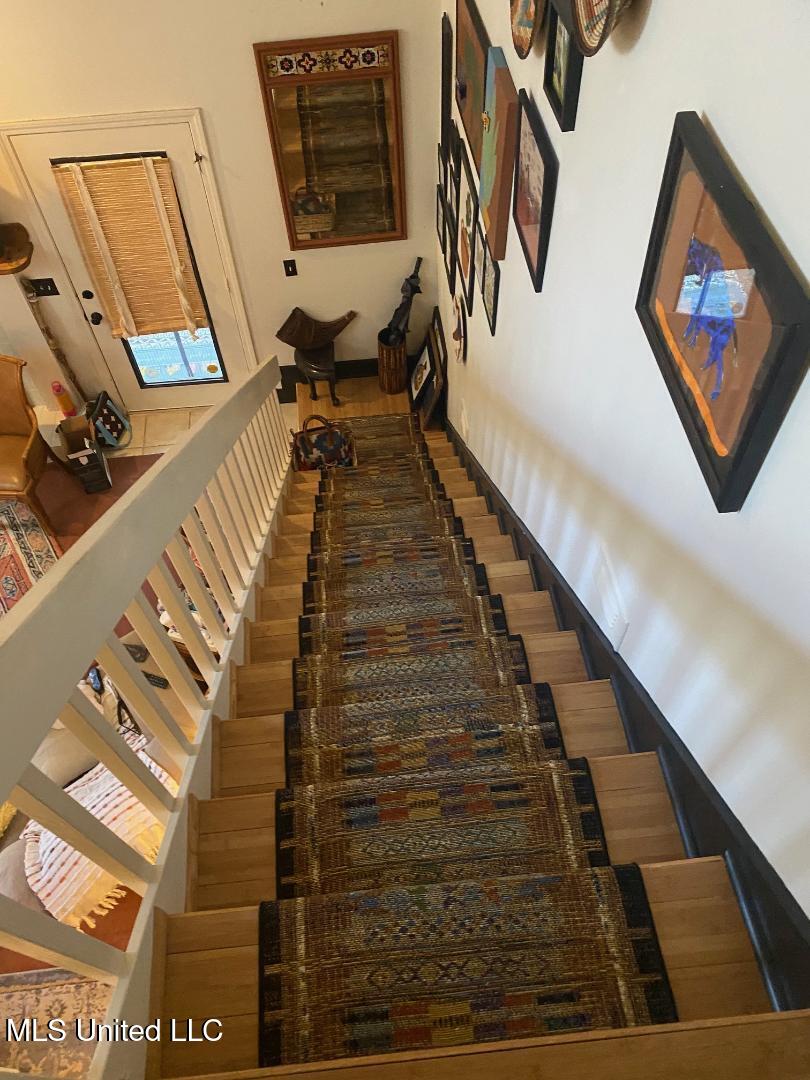 124 N Brighton Drive Property Photo 10