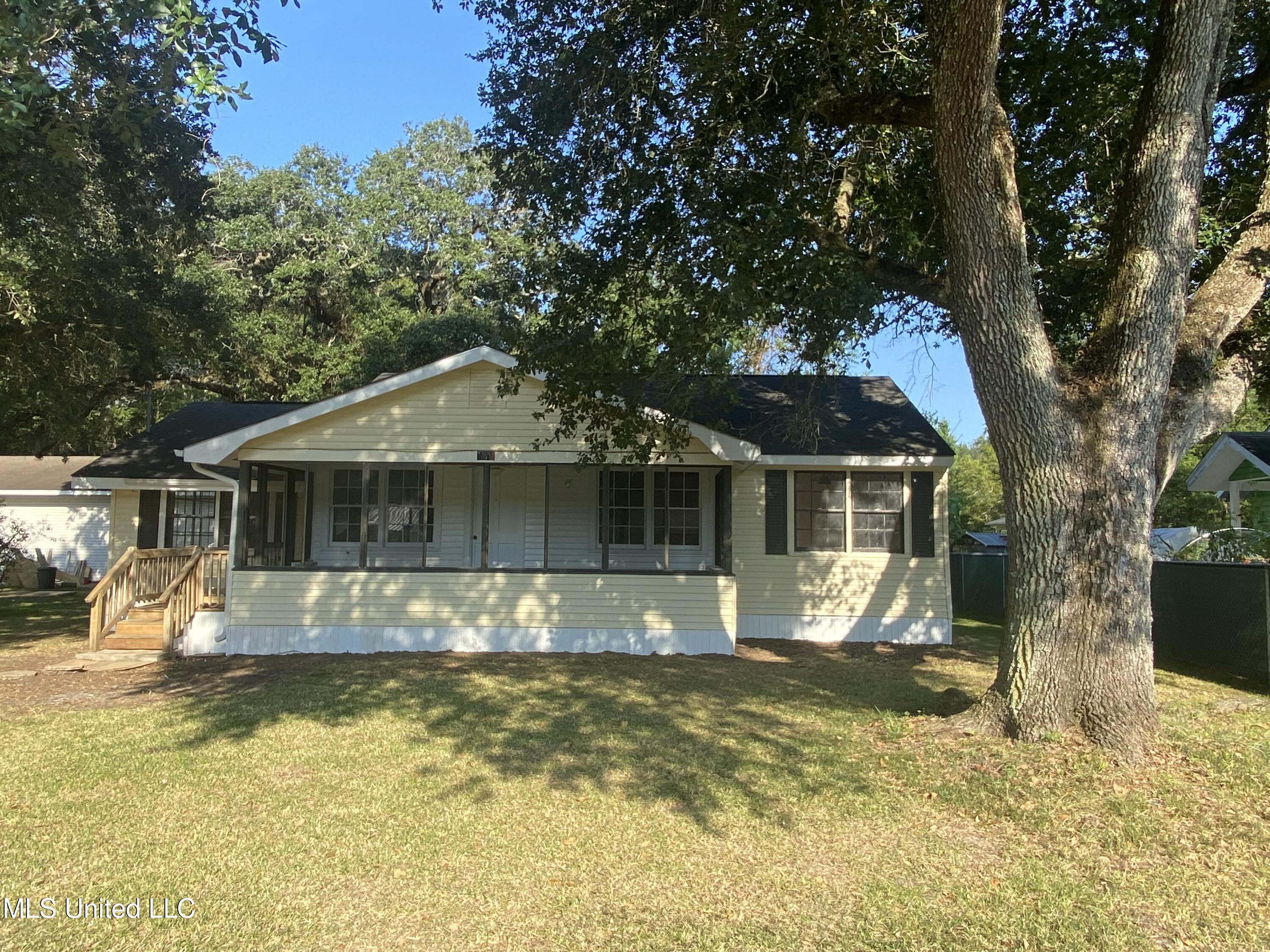 6908 Barnes Road Property Photo 3