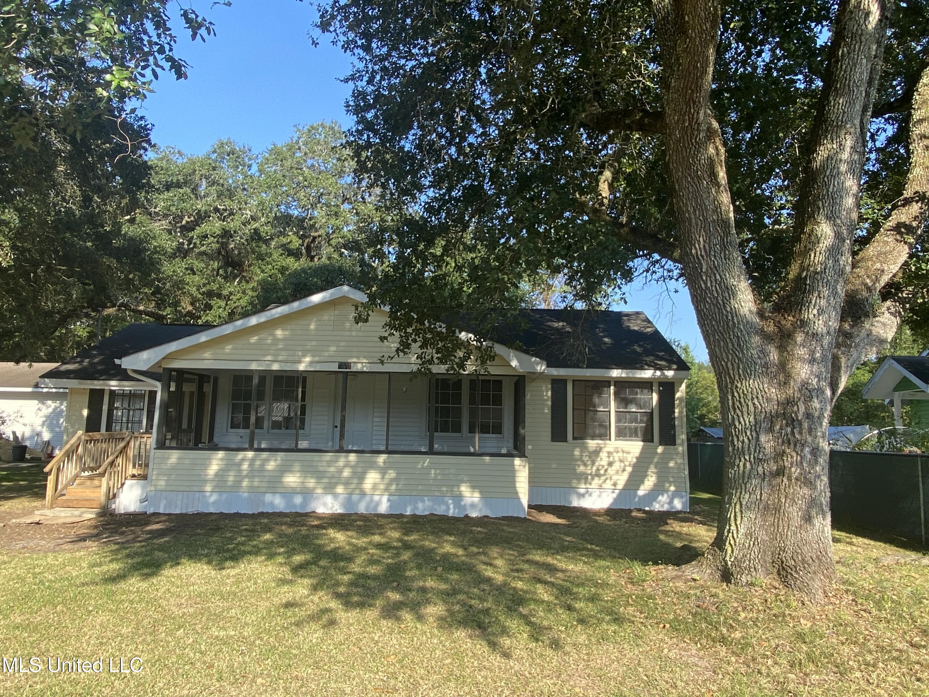6908 Barnes Road Property Photo 7
