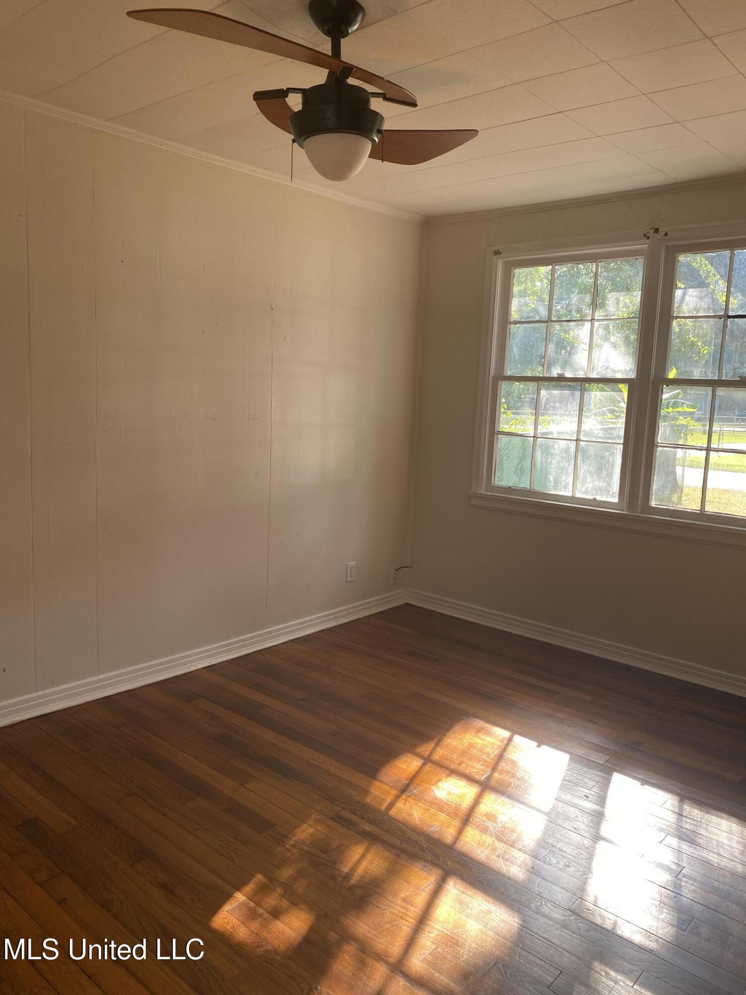 6908 Barnes Road Property Photo 24