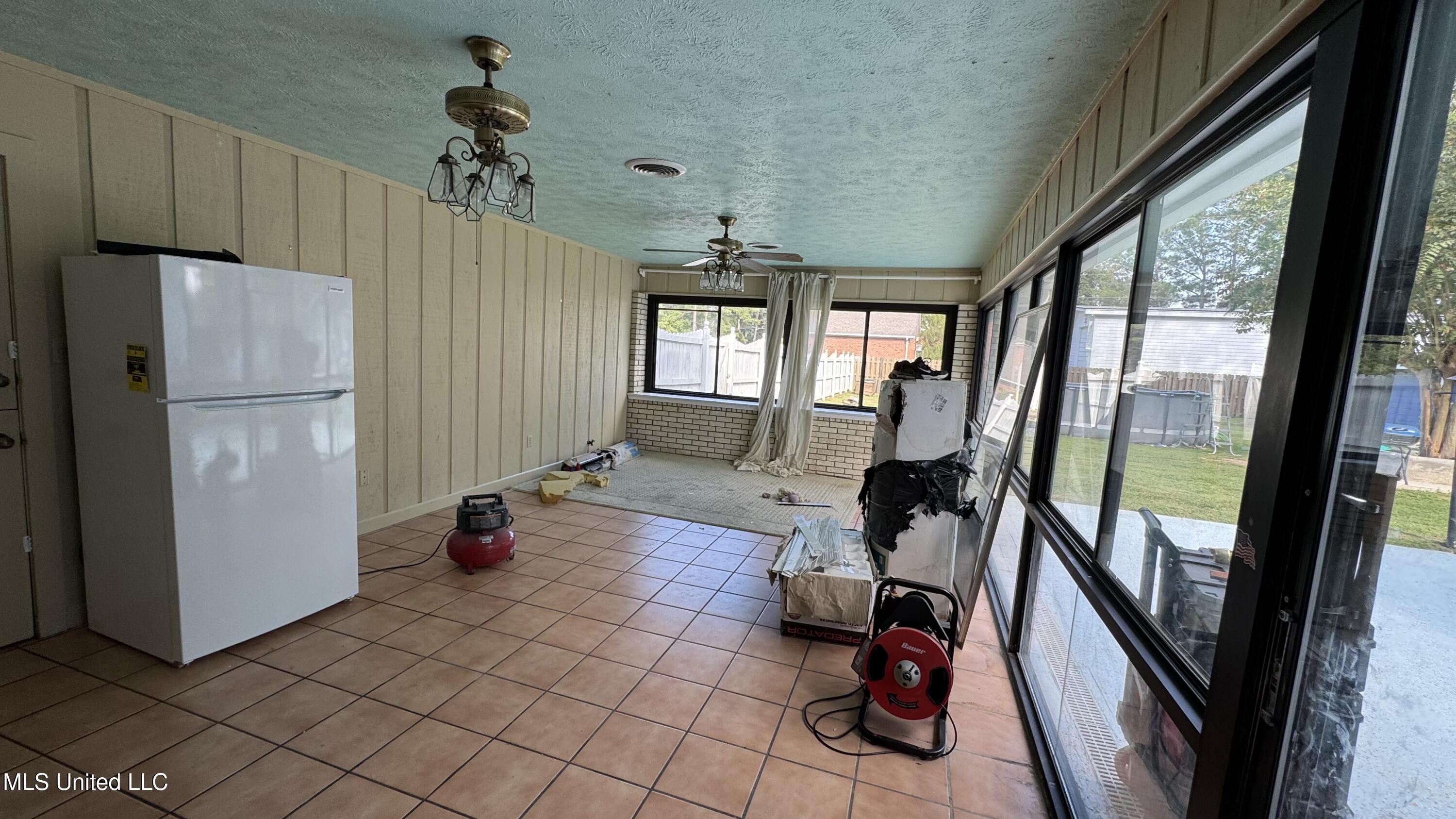 108 Azalea Drive Property Photo 23