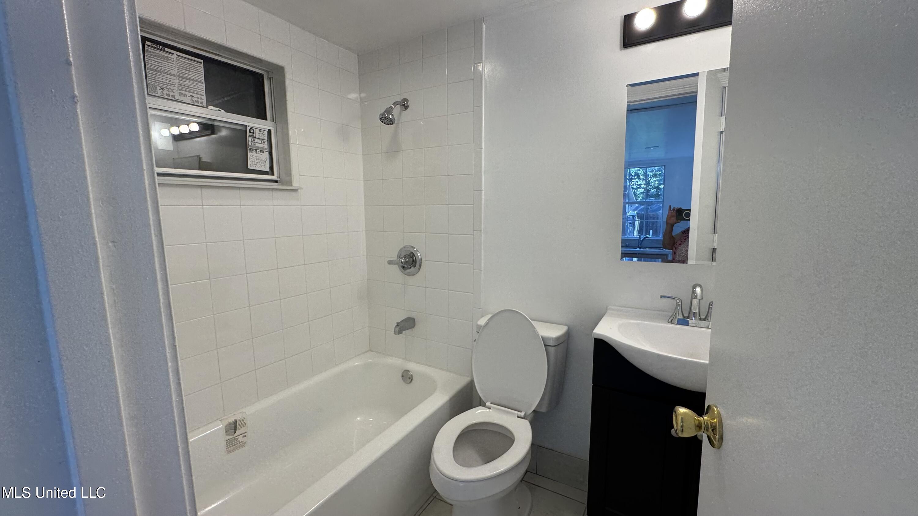 108 Azalea Drive Property Photo 29