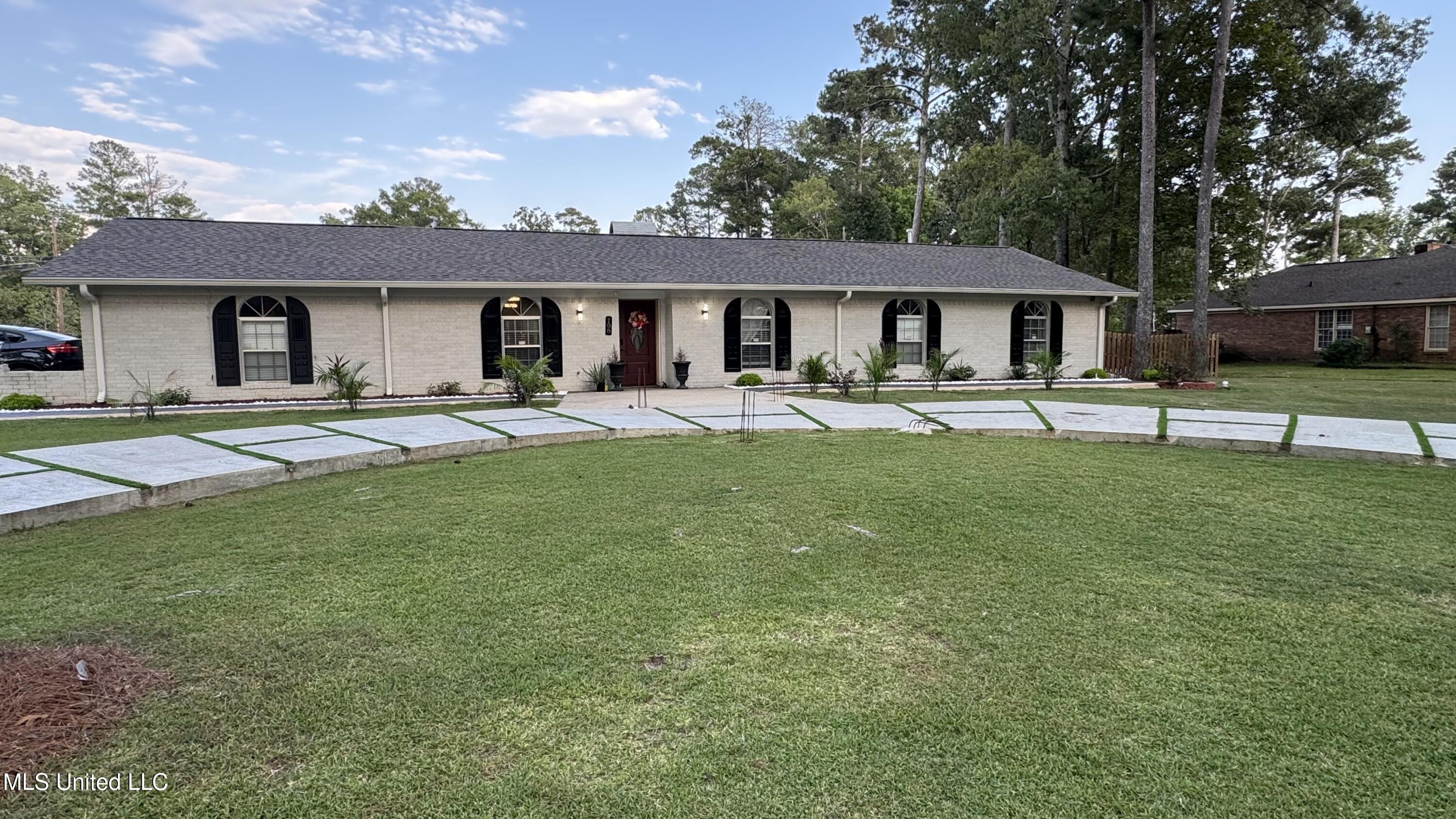 108 Azalea Drive Property Photo 32