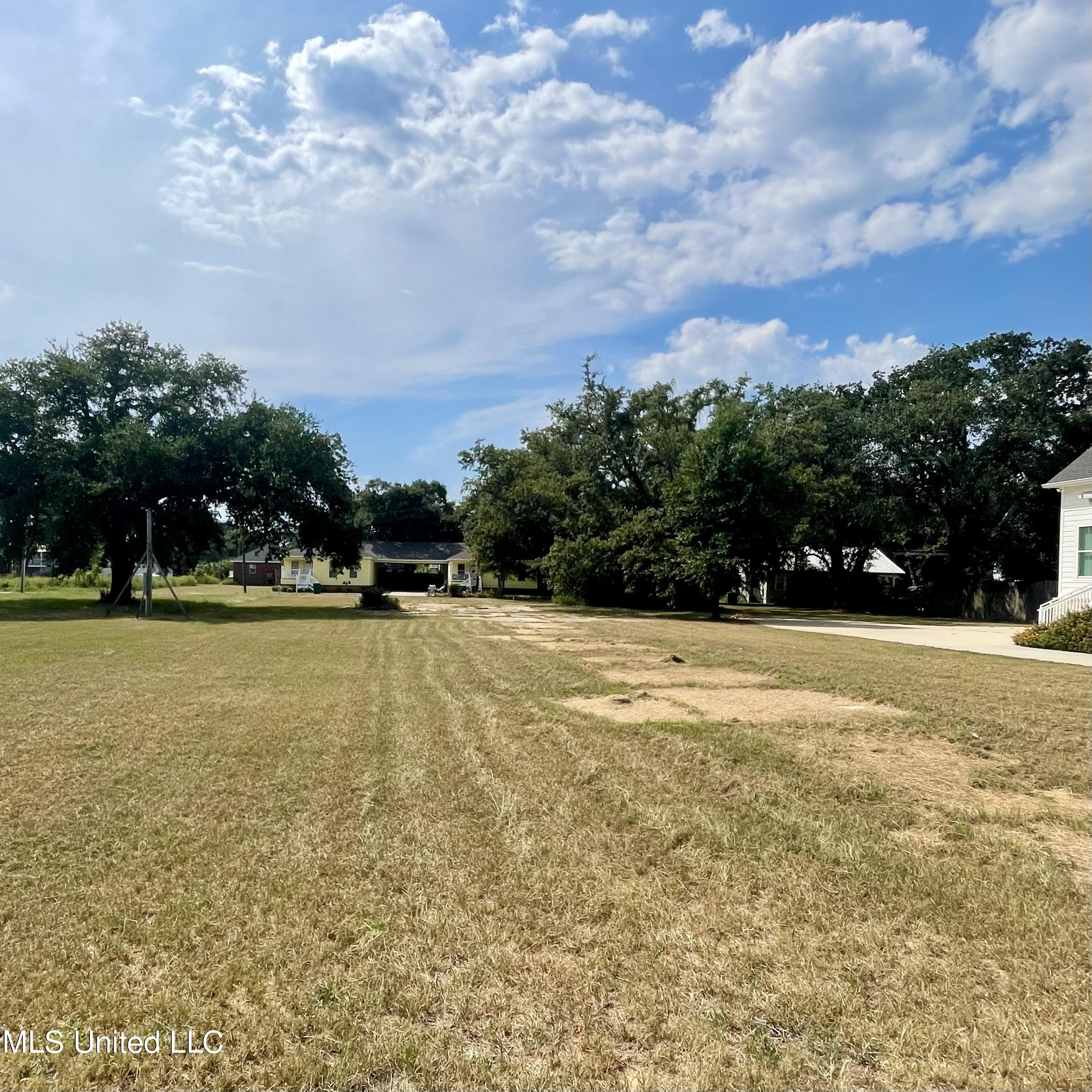 219 Texas Avenue Property Photo 1