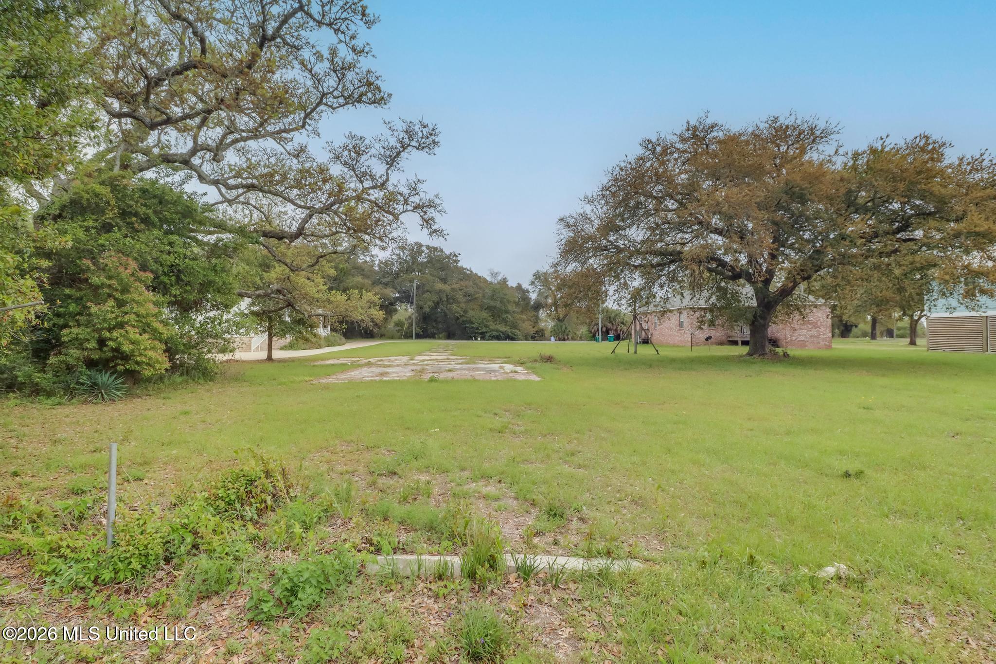 219 Texas Avenue Property Photo 4