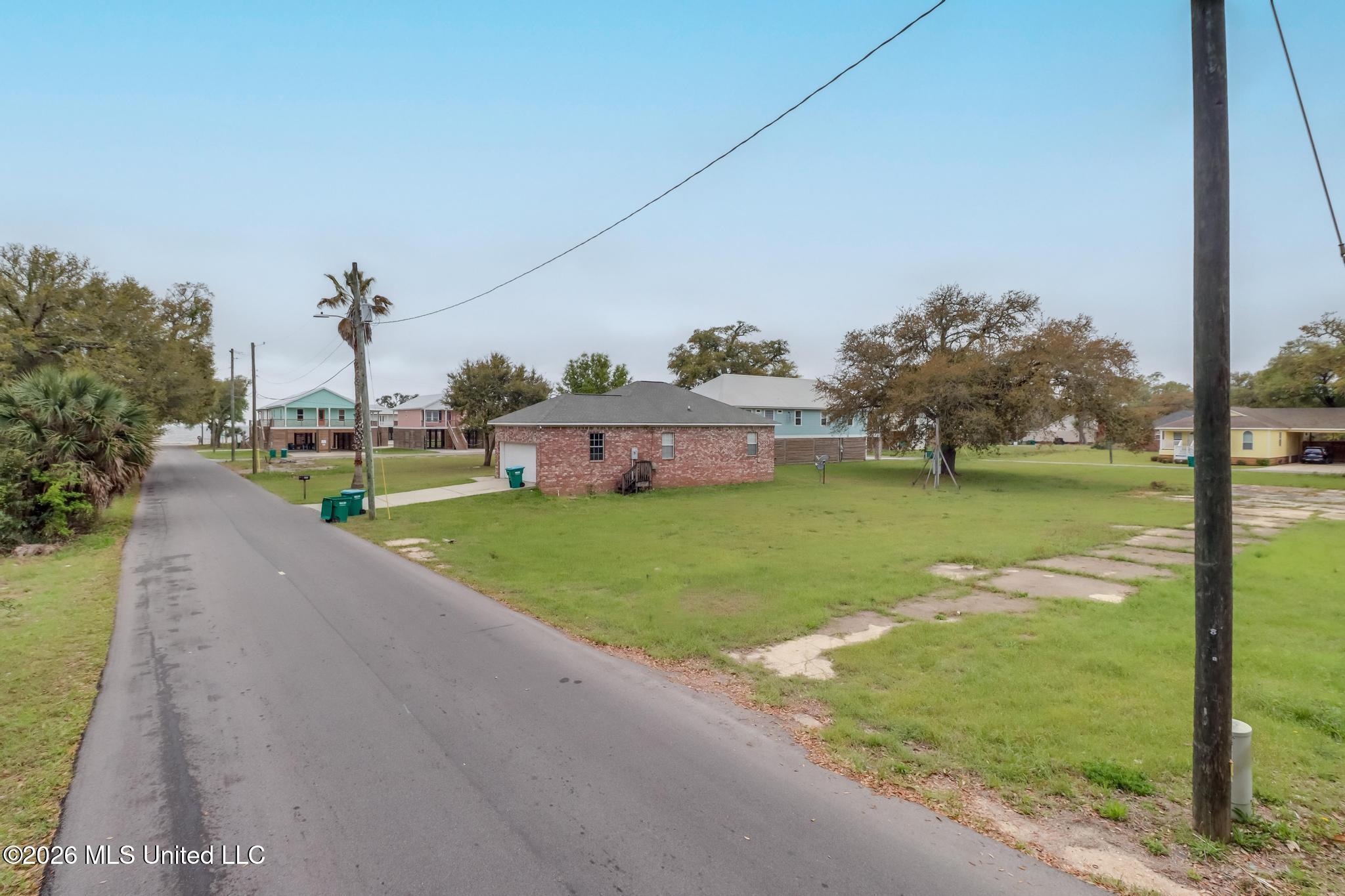 219 Texas Avenue Property Photo 6