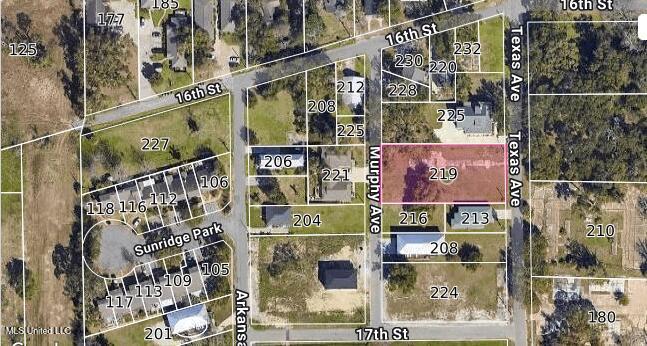 219 Texas Avenue Property Photo 8