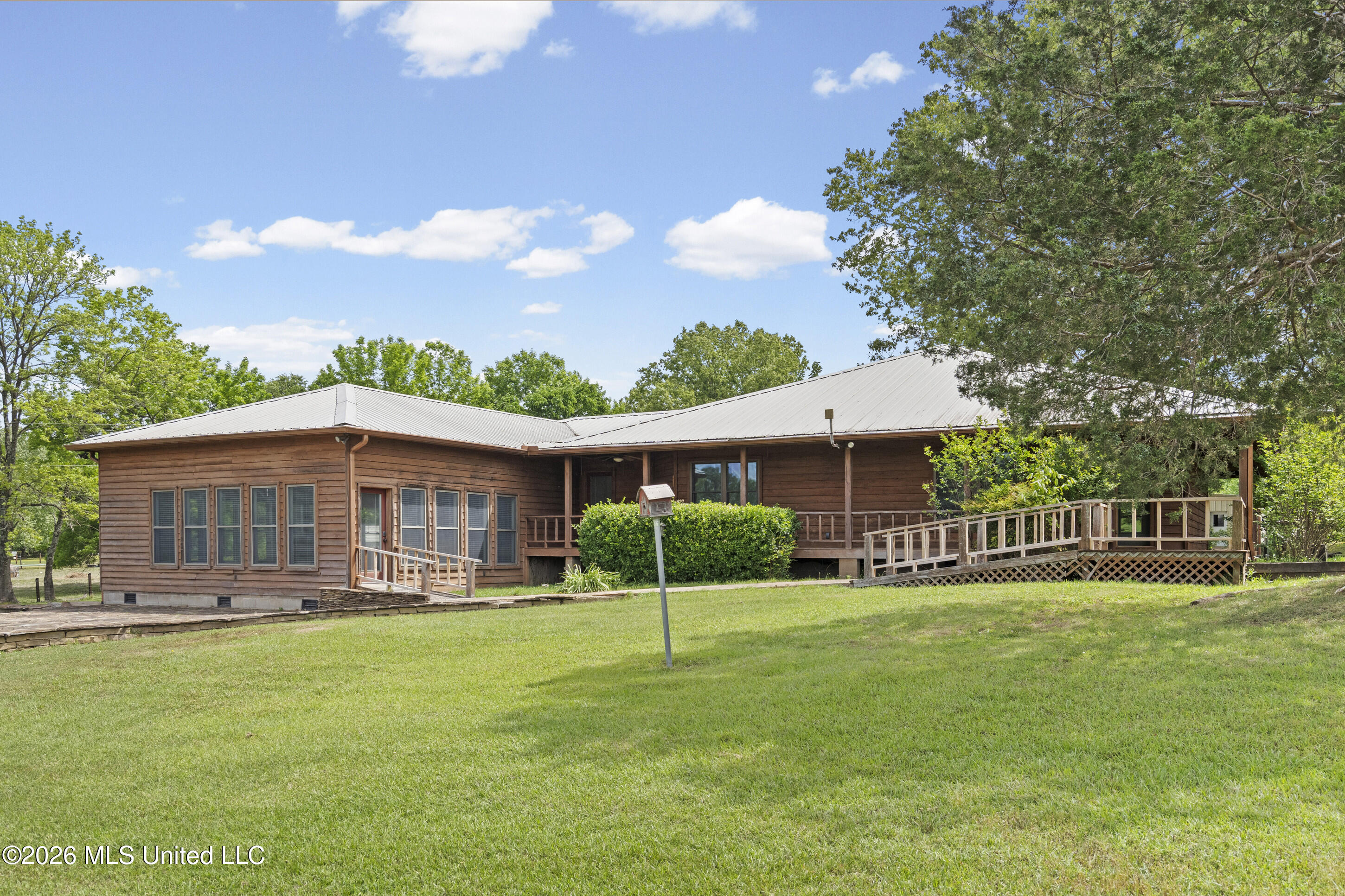 3876 Bett-thyatira Road Property Photo 3