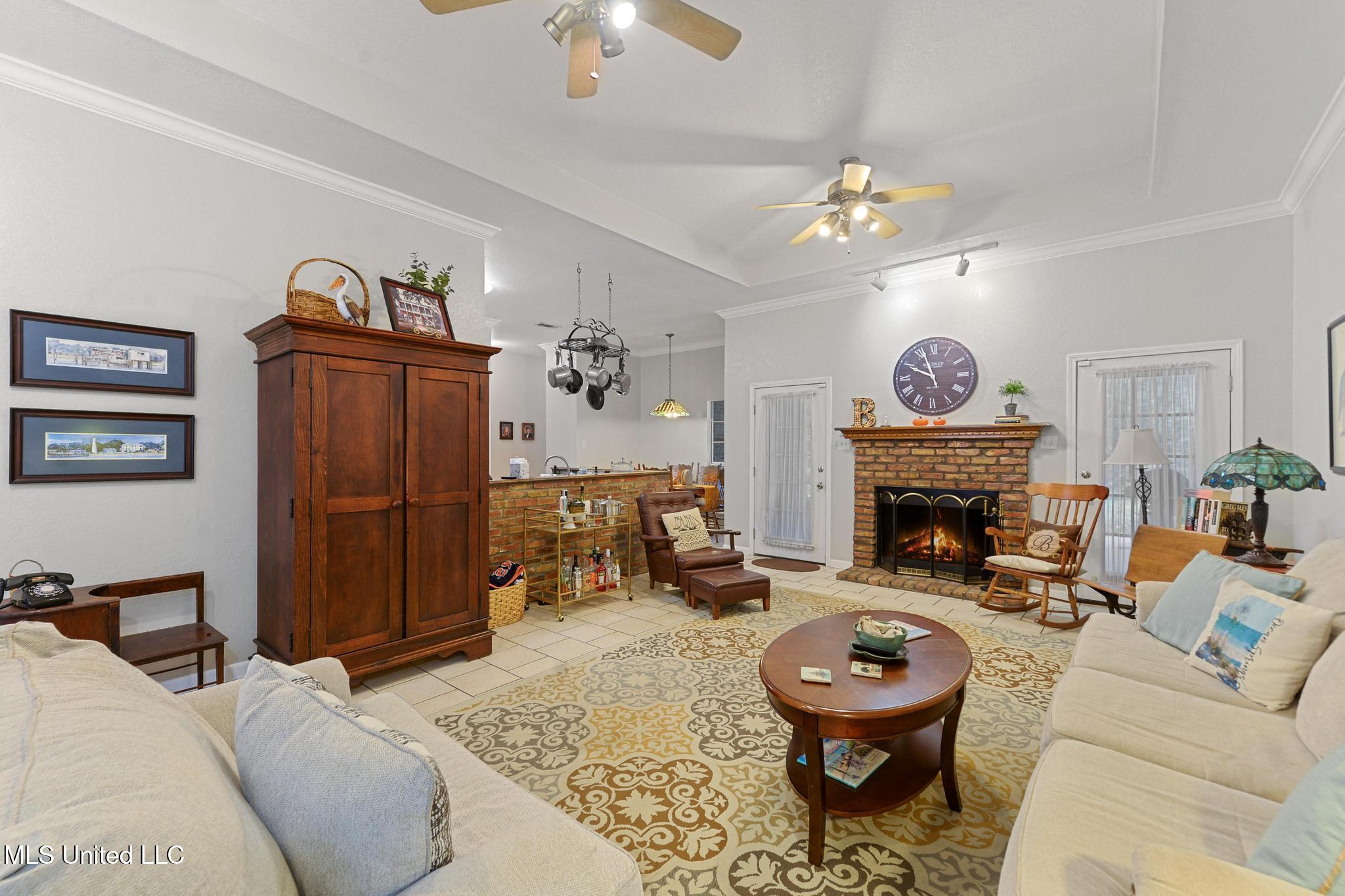 17 Zettel Road Property Photo 6