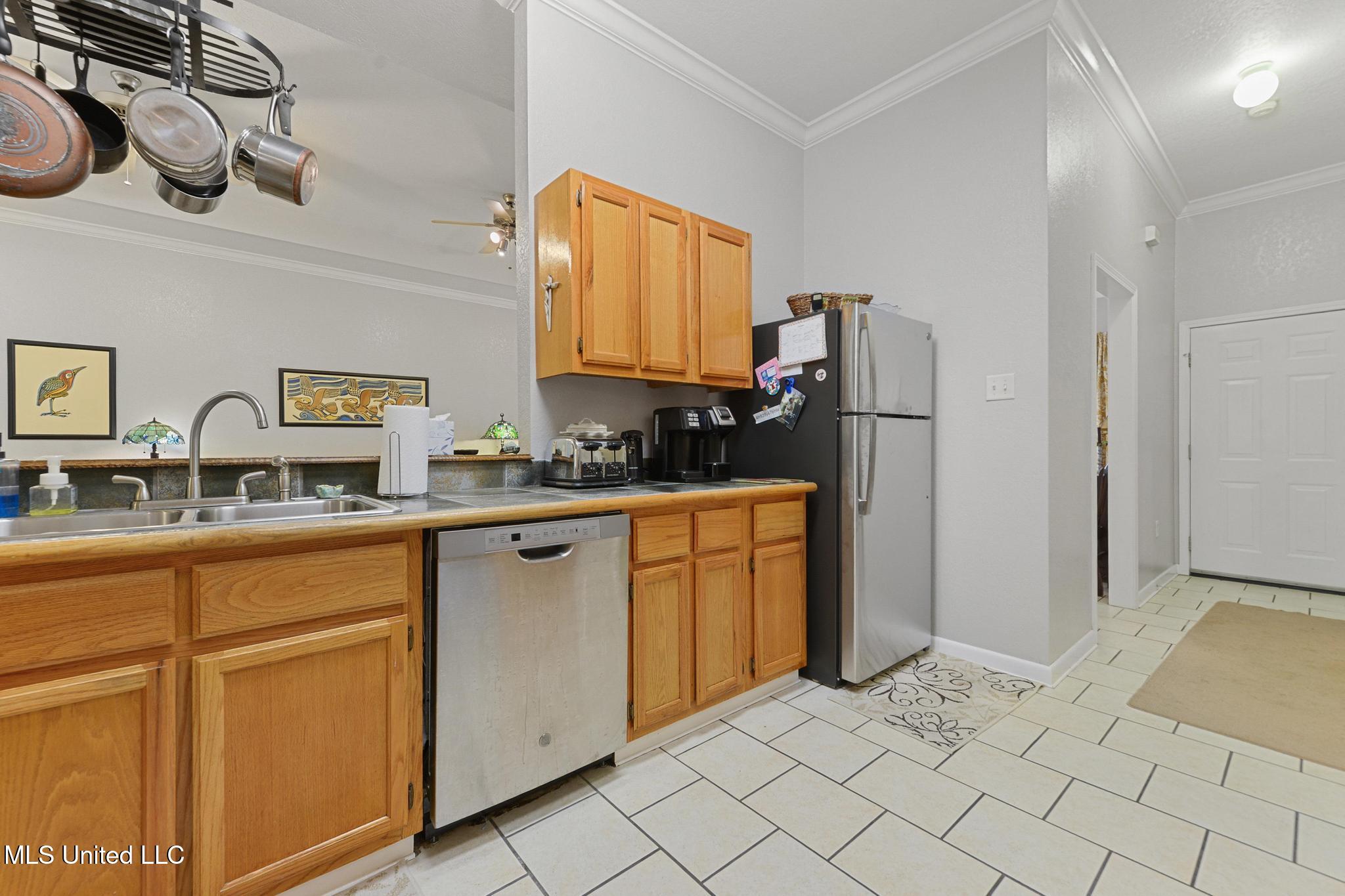 17 Zettel Road Property Photo 13