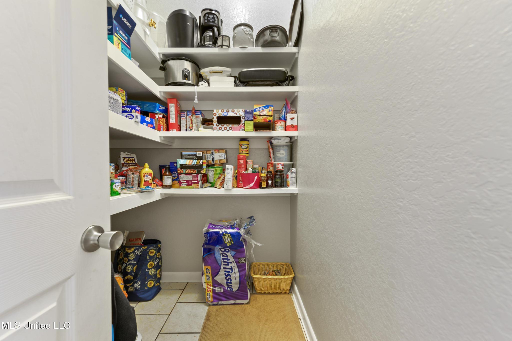 17 Zettel Road Property Photo 14