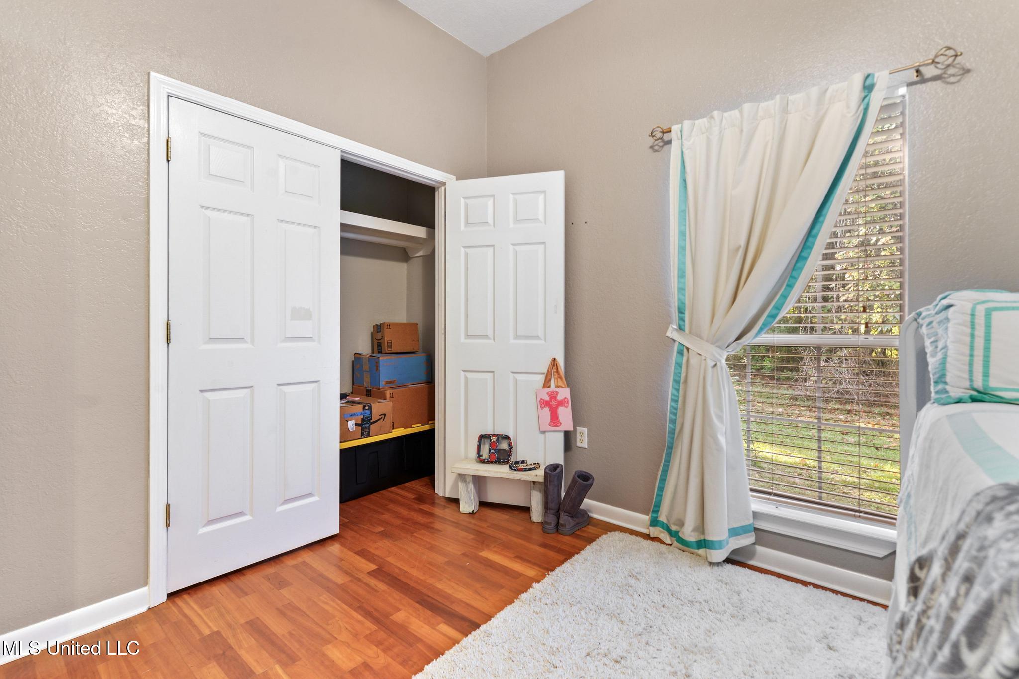 17 Zettel Road Property Photo 27