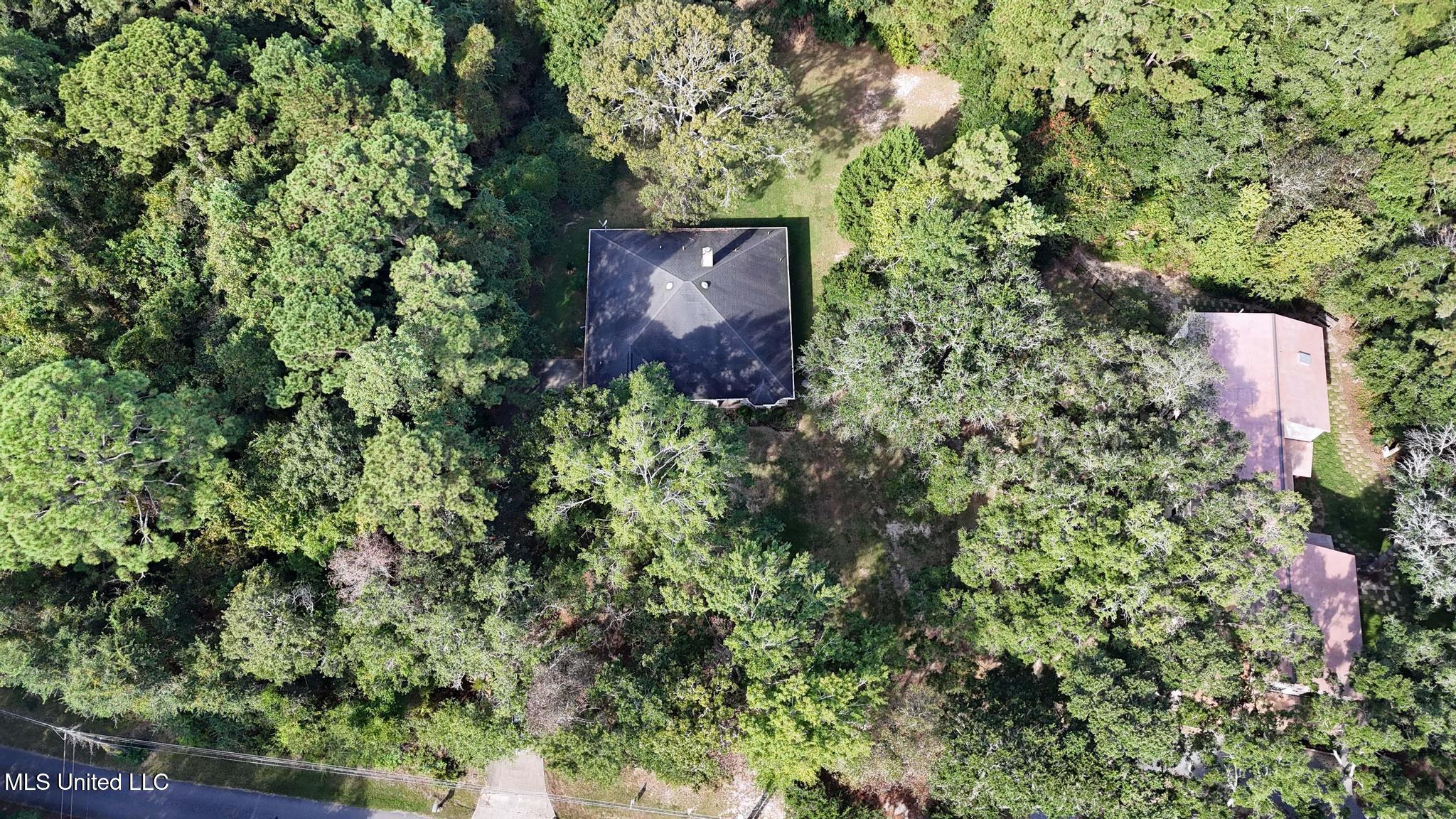 17 Zettel Road Property Photo 35