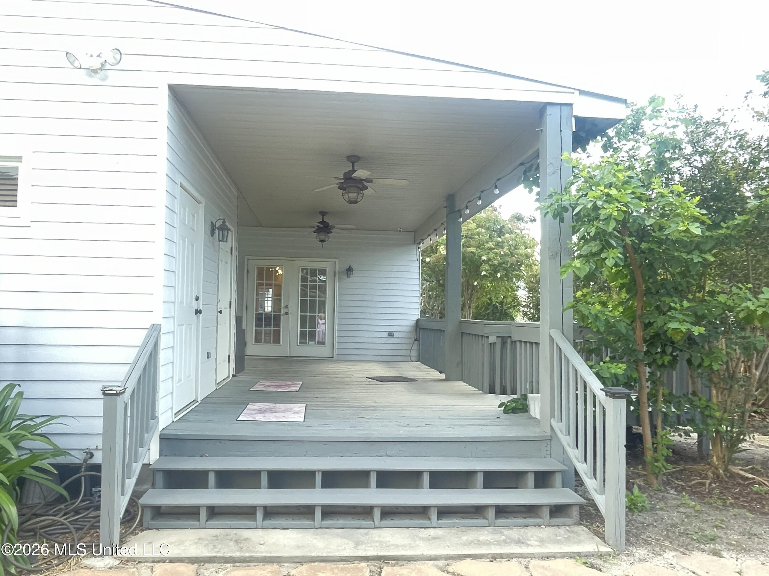 136 Main Street Property Photo 14