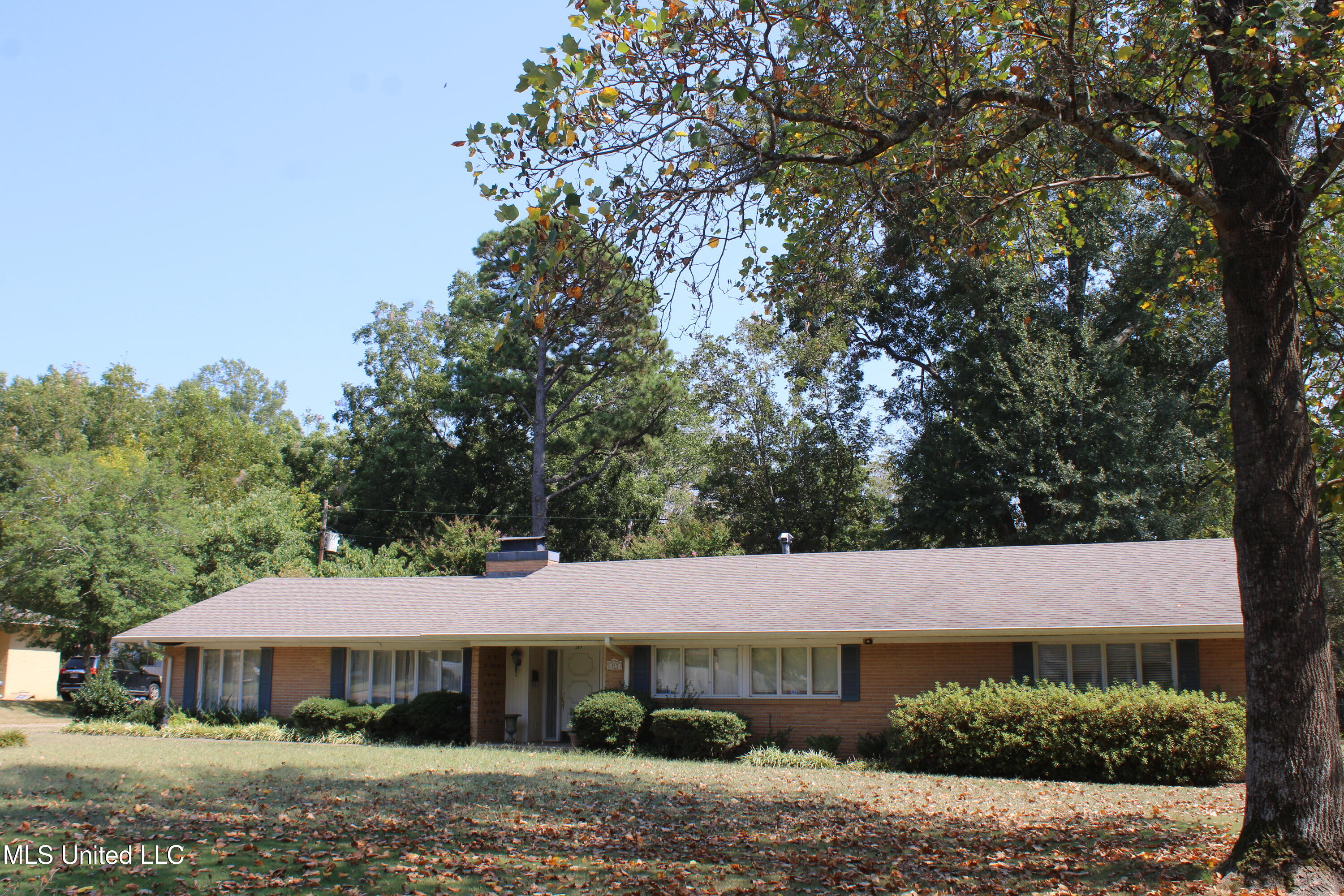 315 Highland Terrace Property Photo 2