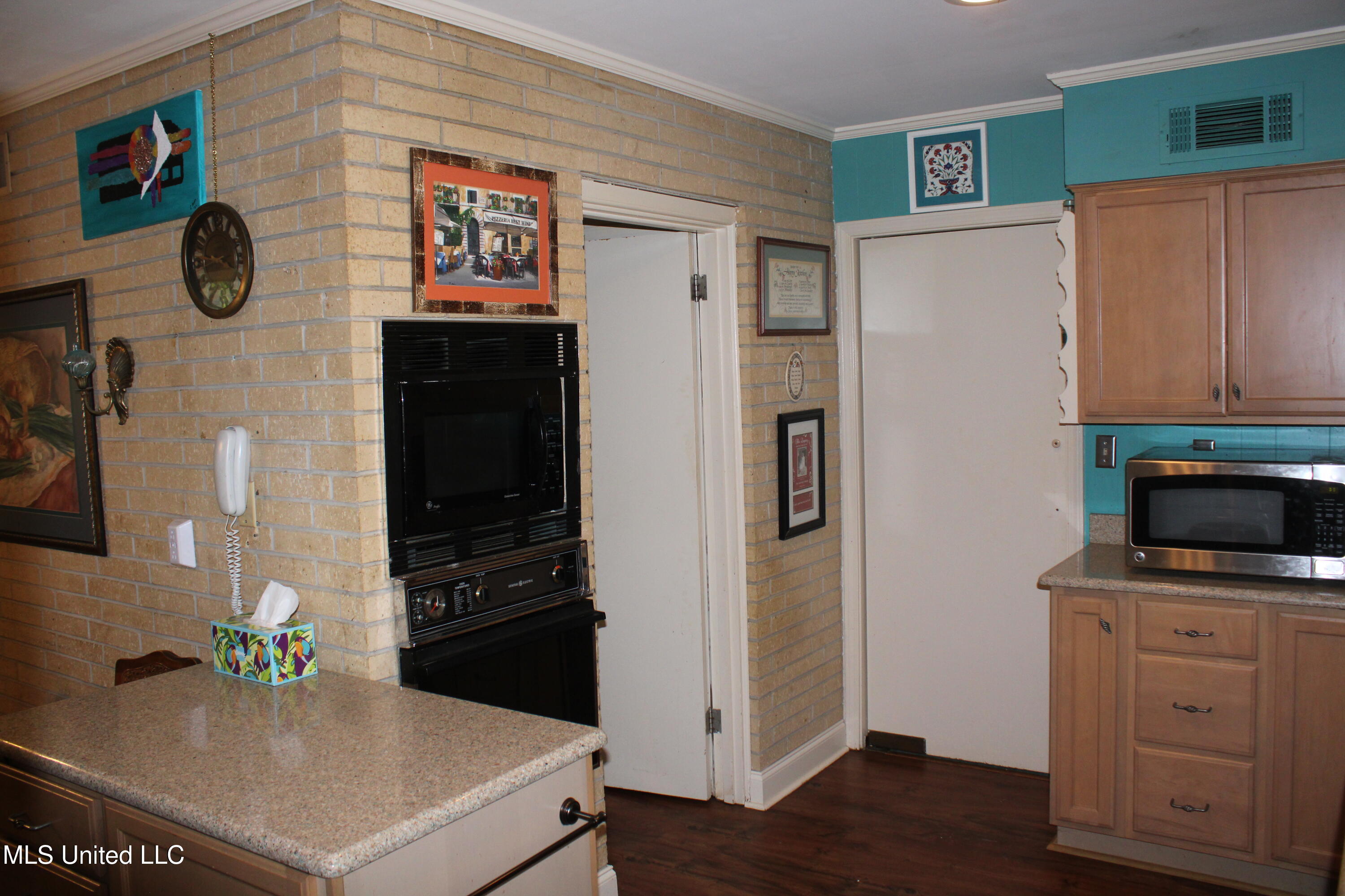 315 Highland Terrace Property Photo 17