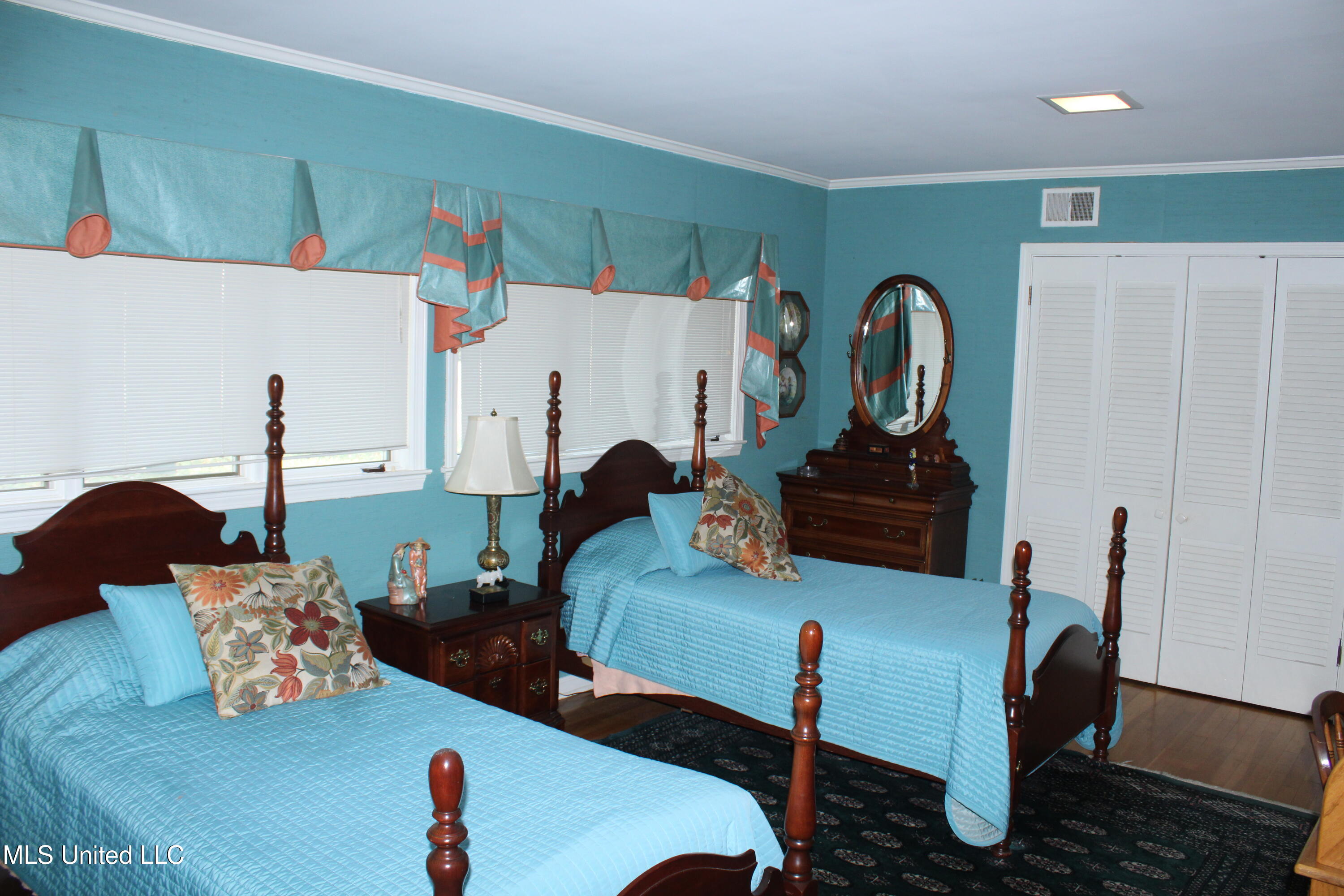 315 Highland Terrace Property Photo 27