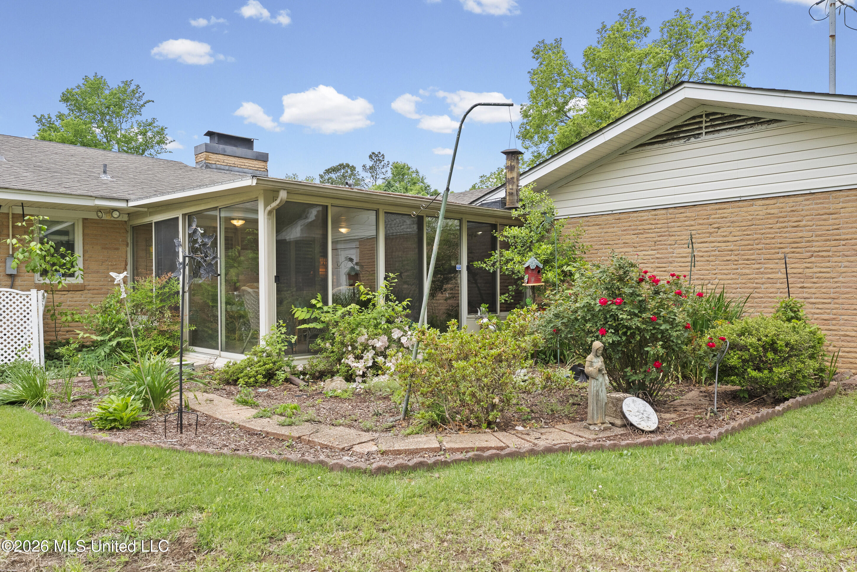 315 Highland Terrace Property Photo 35