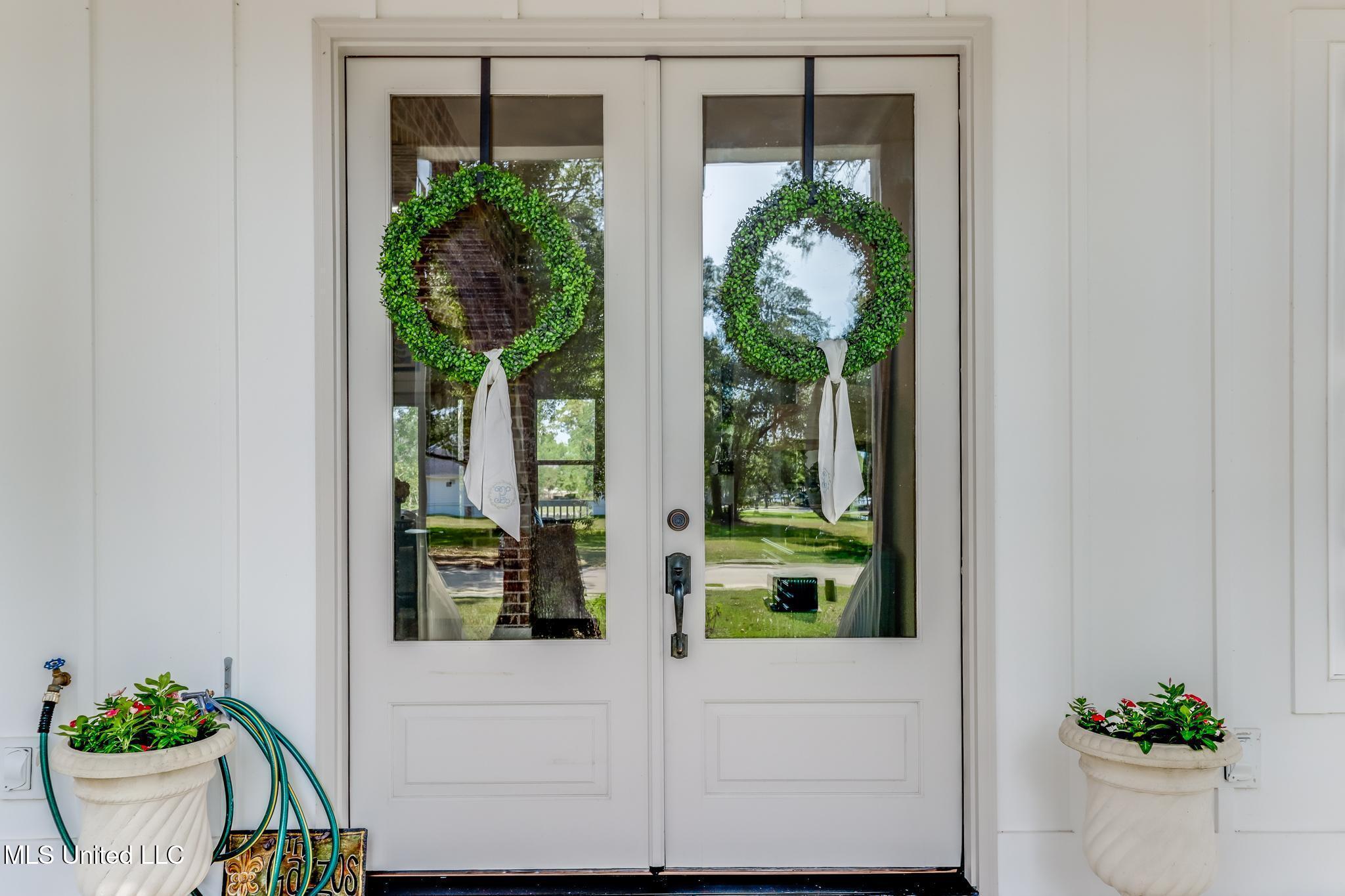 633 Savannah Estates Boulevard Property Photo 3