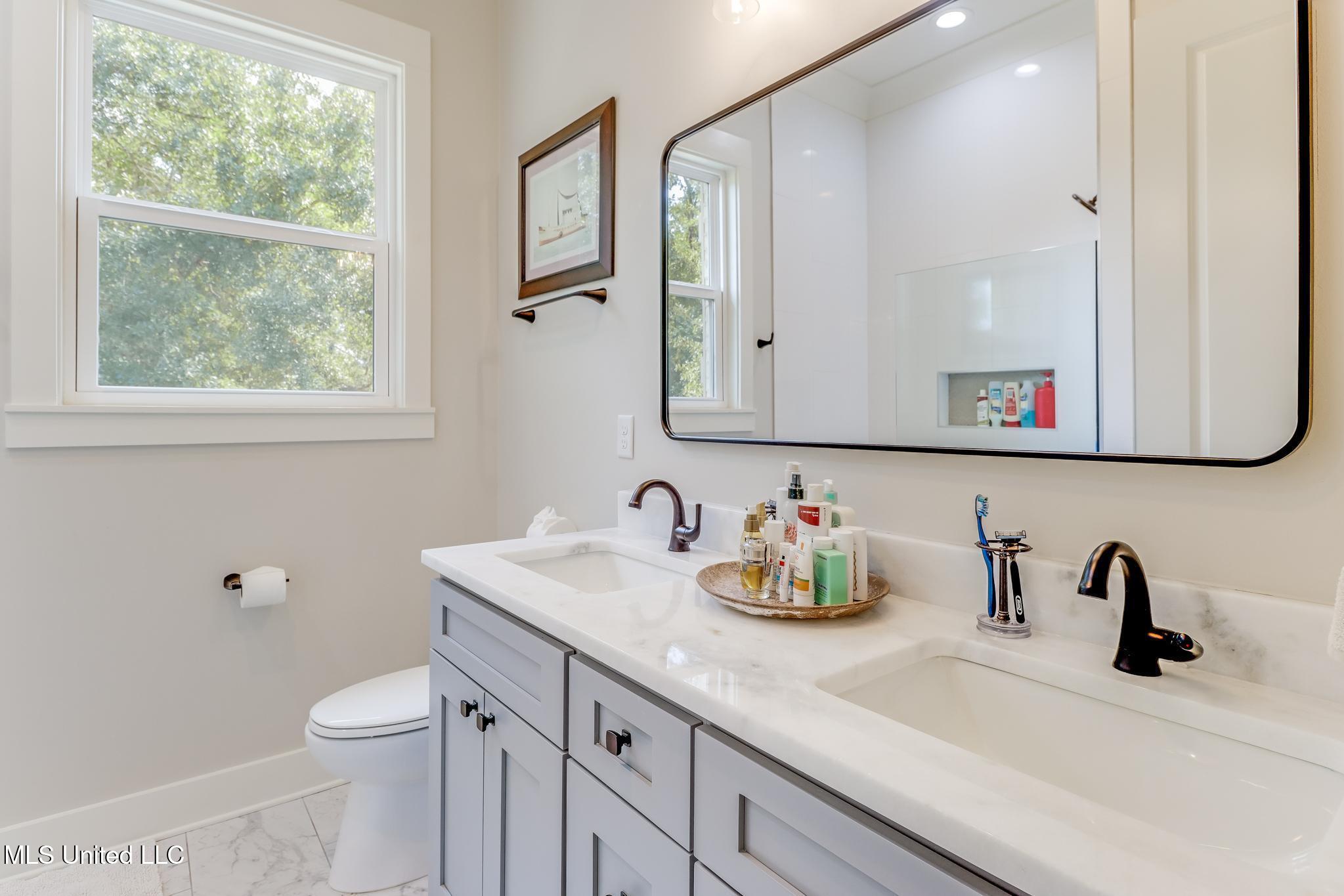 633 Savannah Estates Boulevard Property Photo 25