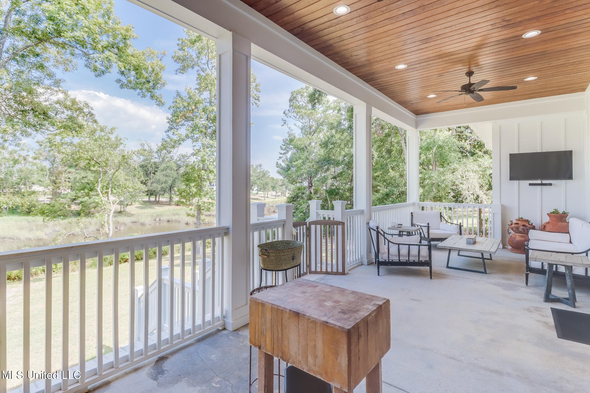 633 Savannah Estates Boulevard Property Photo 33