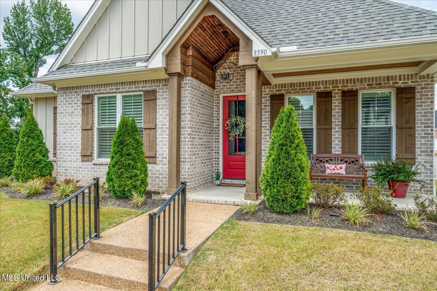 3390 Hatton Drive Property Photo 3