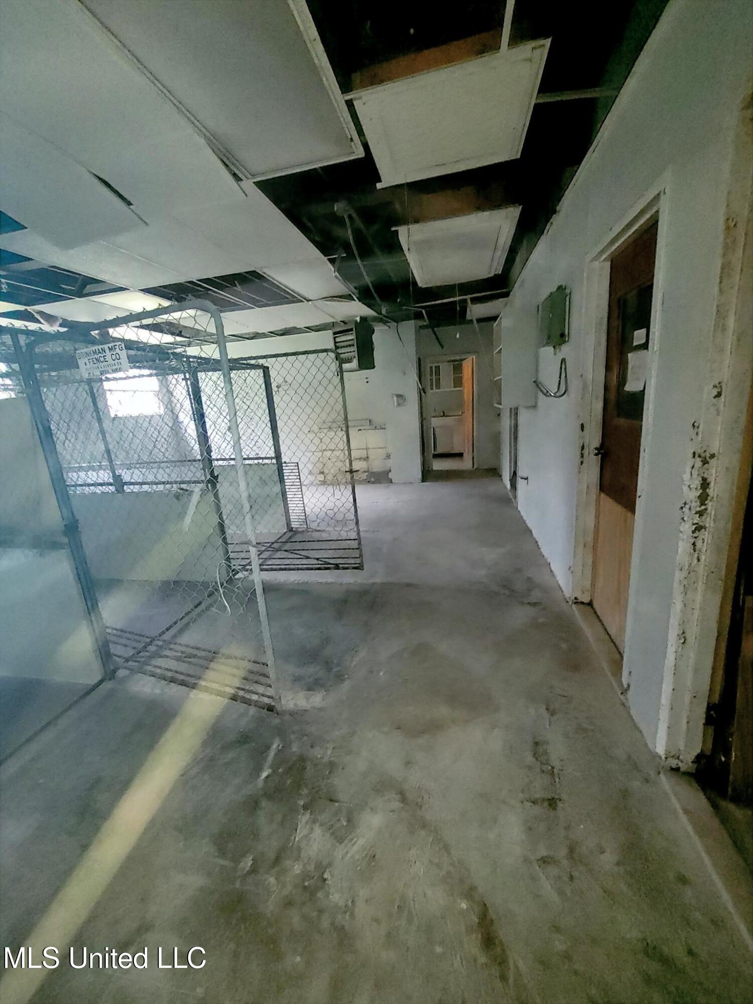 1348 W Mcdowell Road Property Photo 7