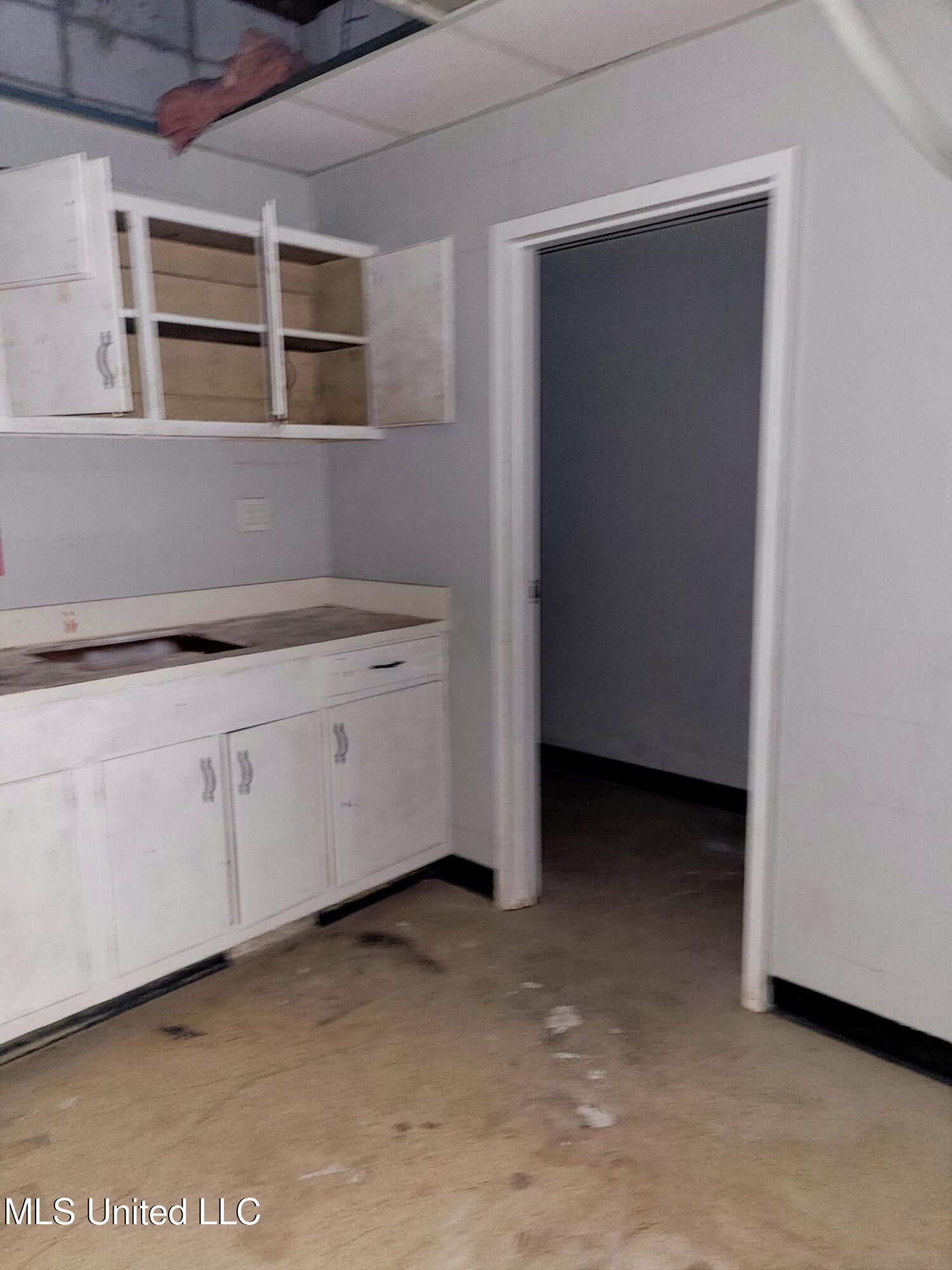 1348 W Mcdowell Road Property Photo 9