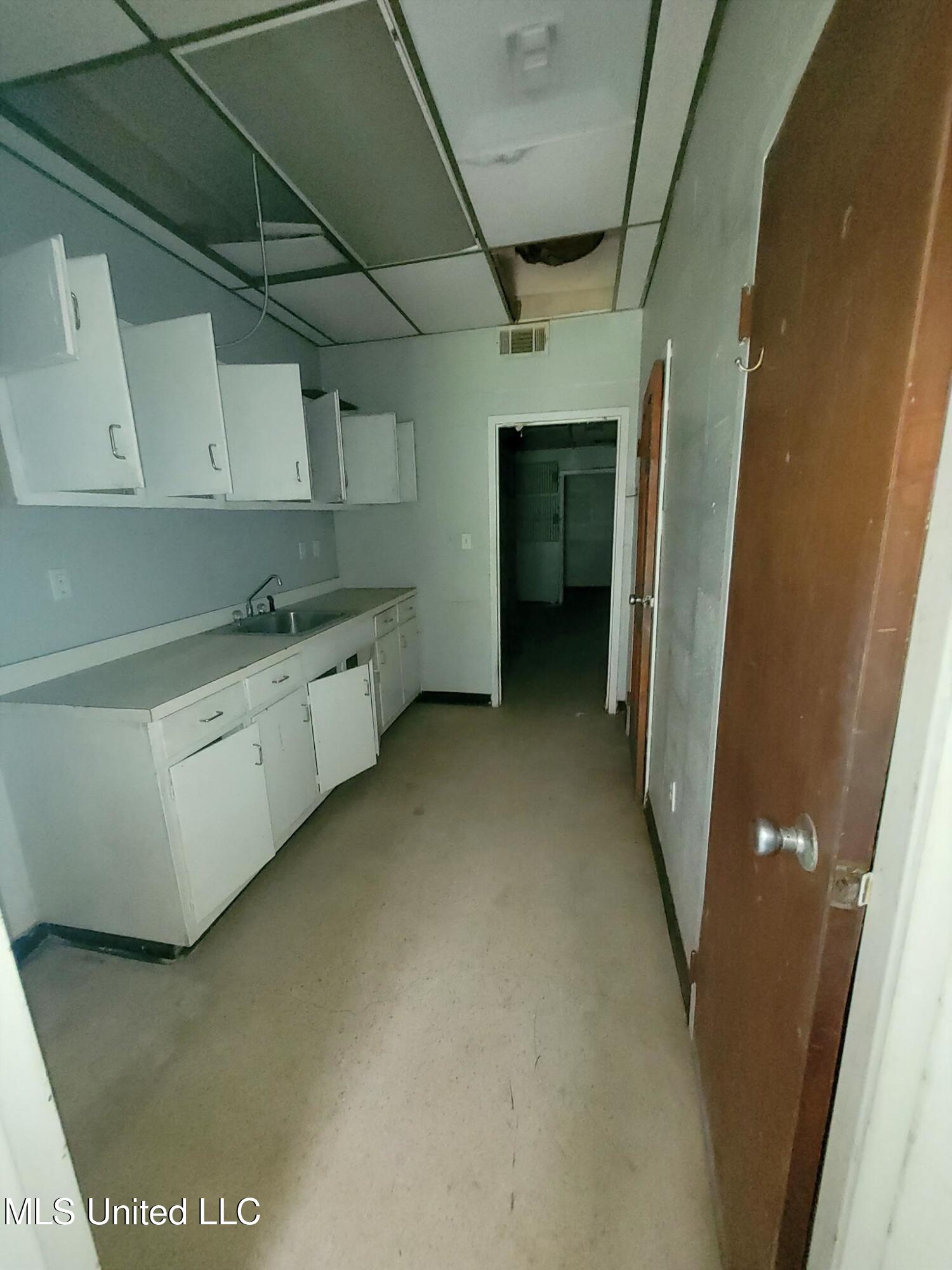 1348 W Mcdowell Road Property Photo 10