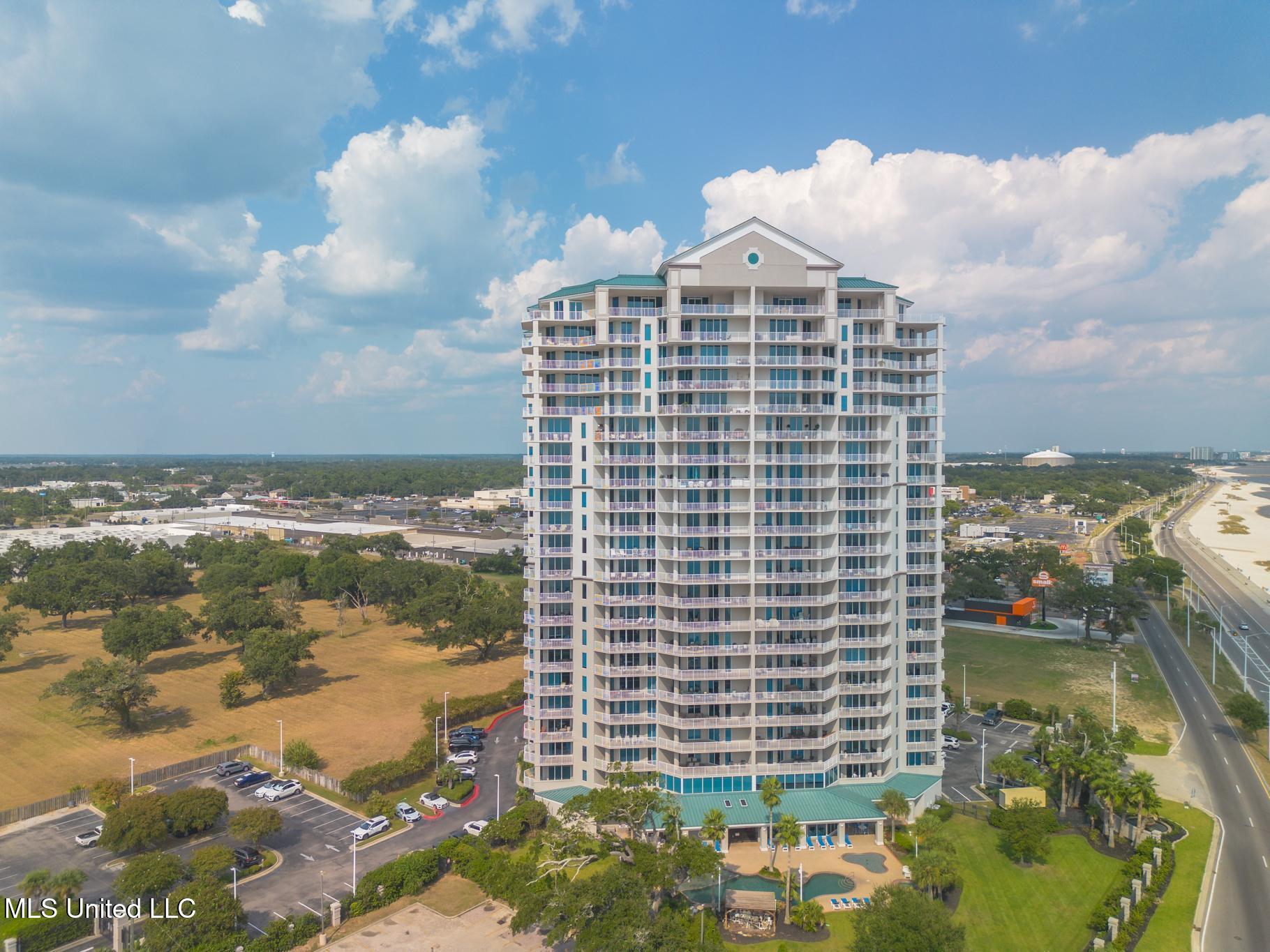 2668 Beach Boulevard Property Photo 1