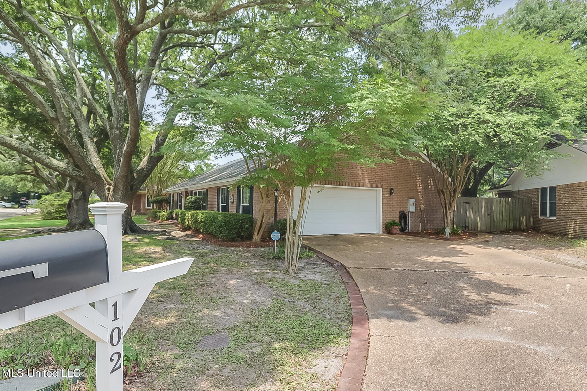 102 Dogwood Drive Property Photo 27