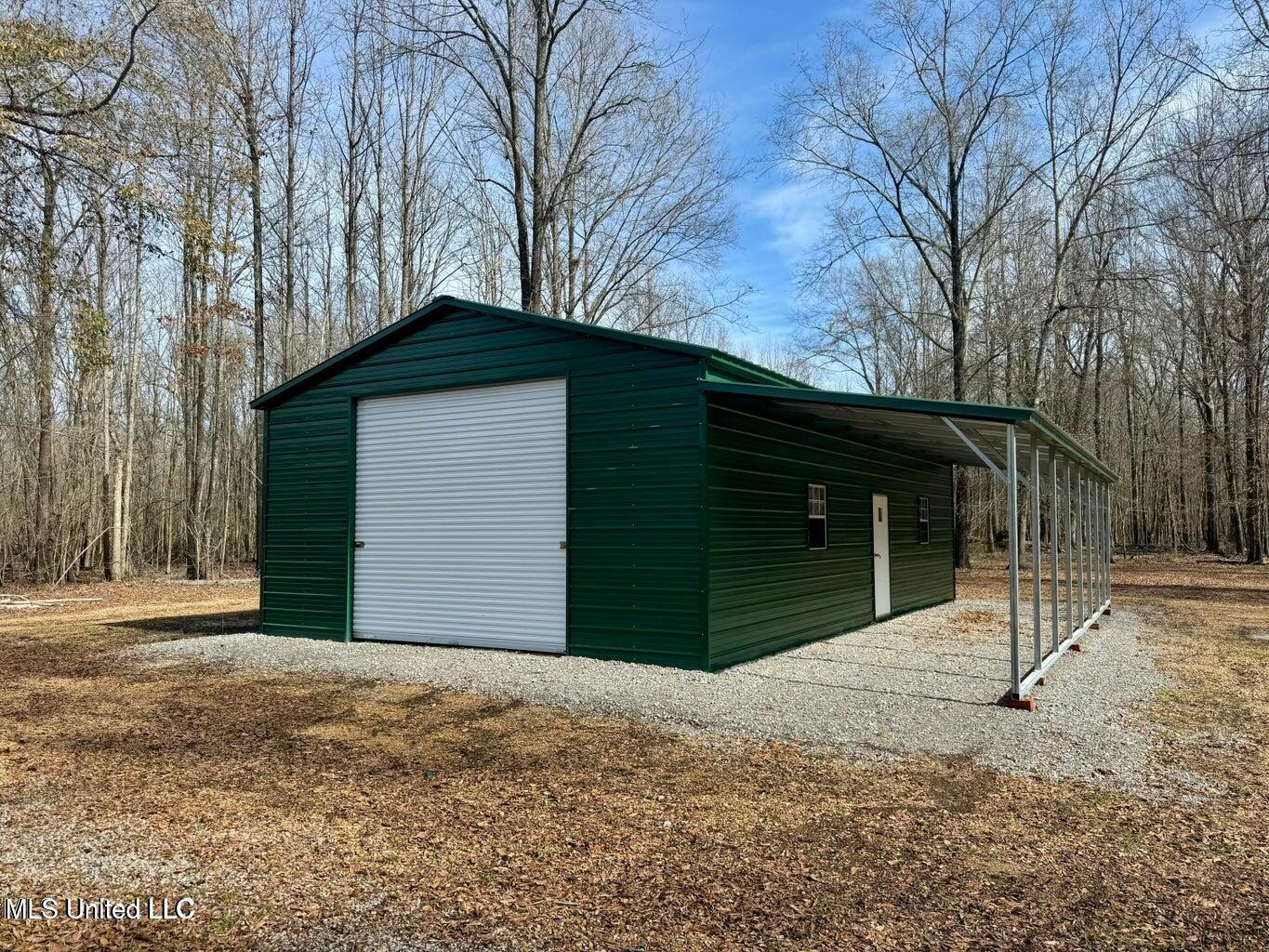 Putnam Road Property Photo 3