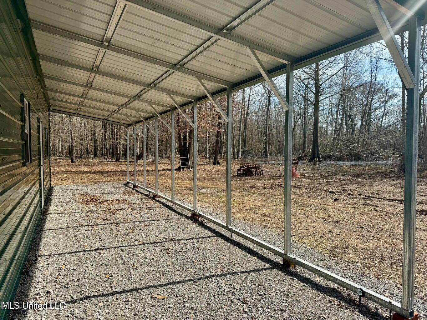 Putnam Road Property Photo 7