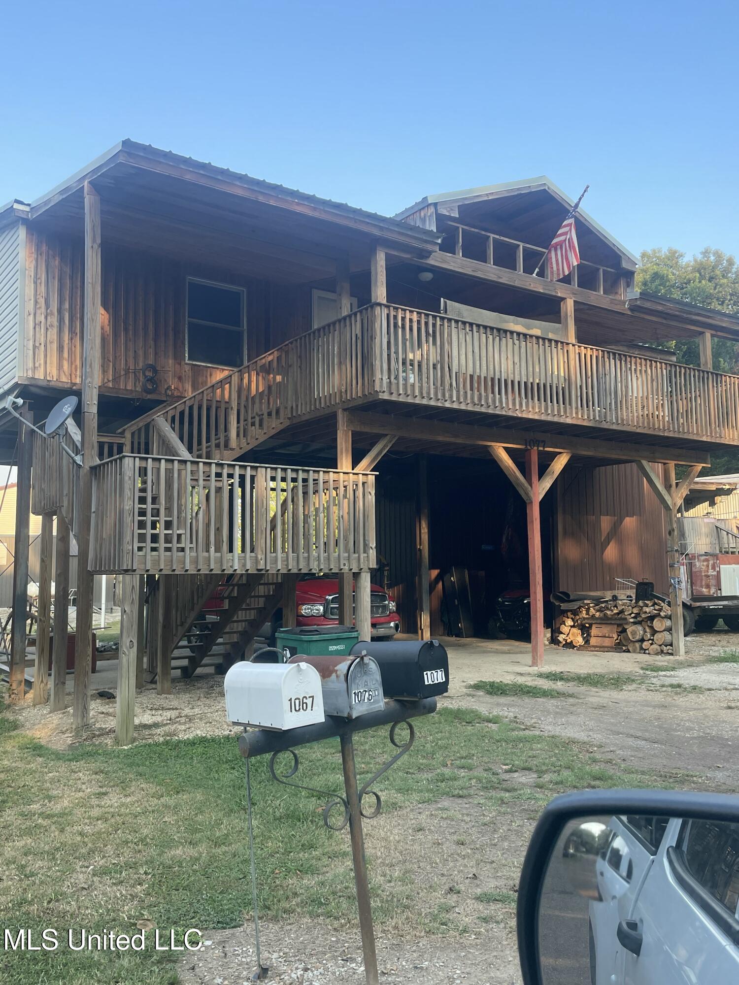 1077 Plum Road Property Photo 1