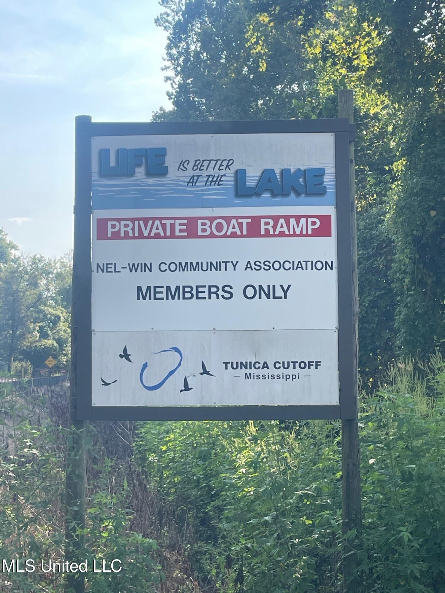 1077 Plum Road Property Photo 6