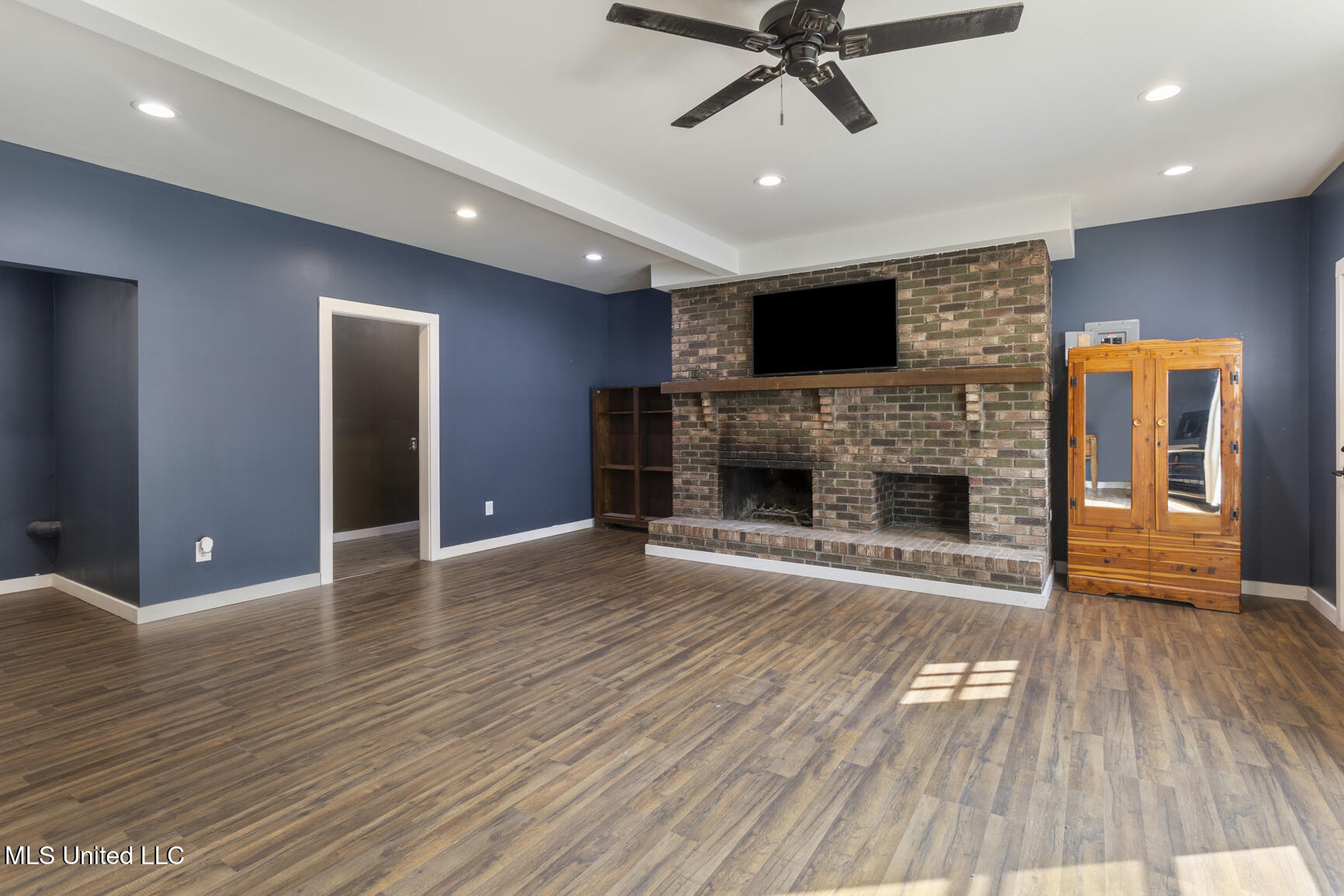 3426 Marguerite Drive Property Photo 7