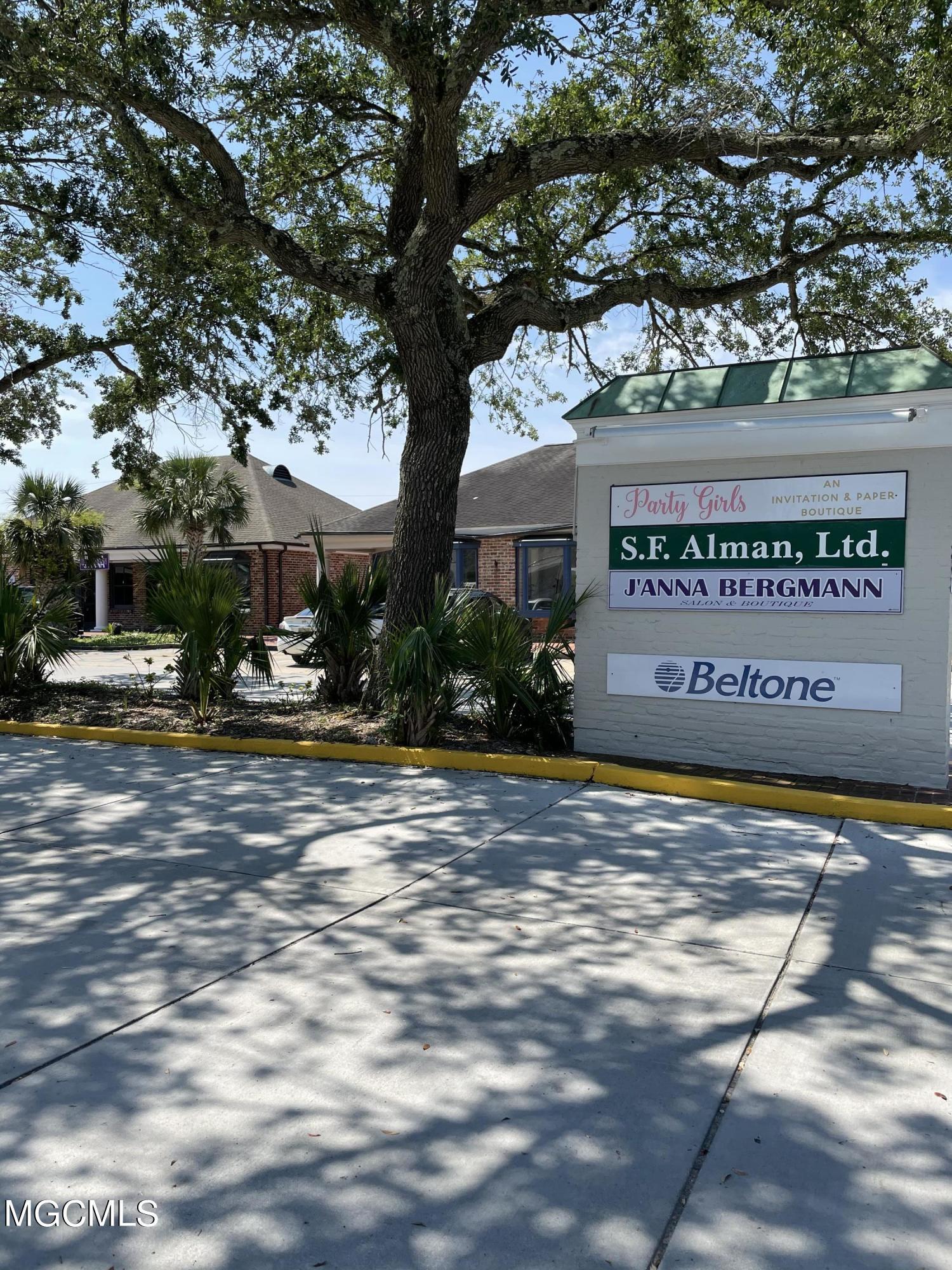 452 Courthouse Road Property Photo 6