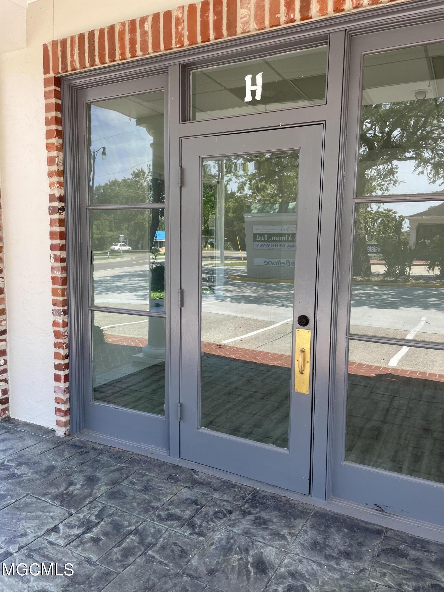 452 Courthouse Road Property Photo 7