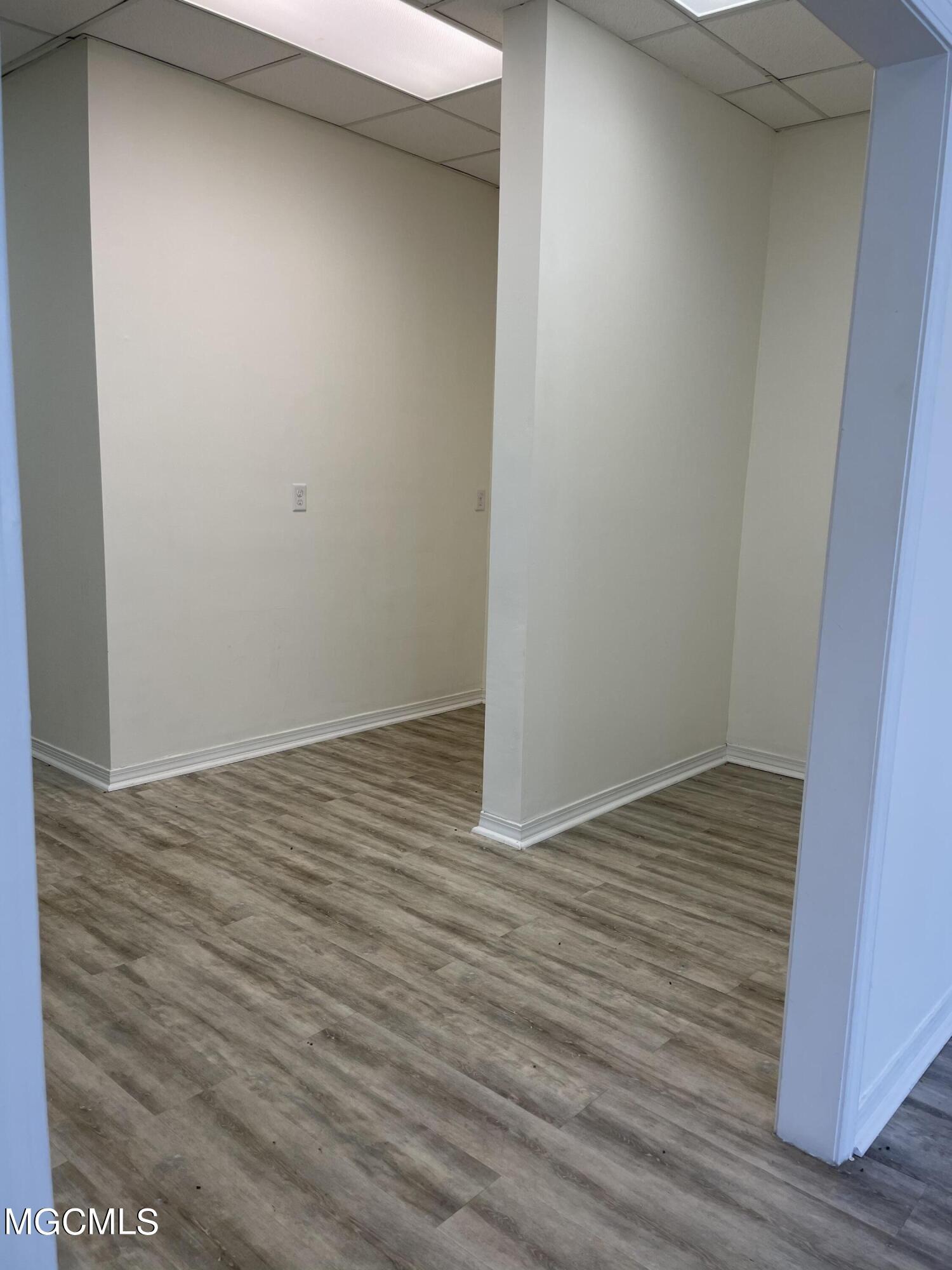 452 Courthouse Road Property Photo 10