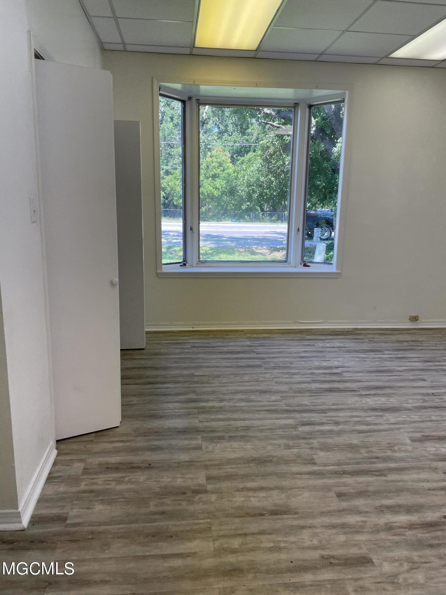 452 Courthouse Road Property Photo 11