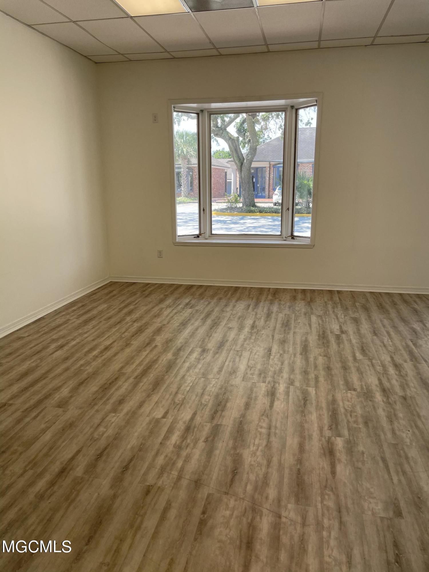 452 Courthouse Road Property Photo 17