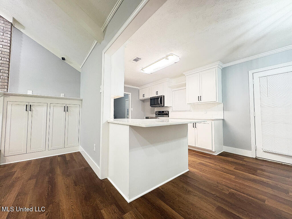 410 Heritage Place Property Photo 12