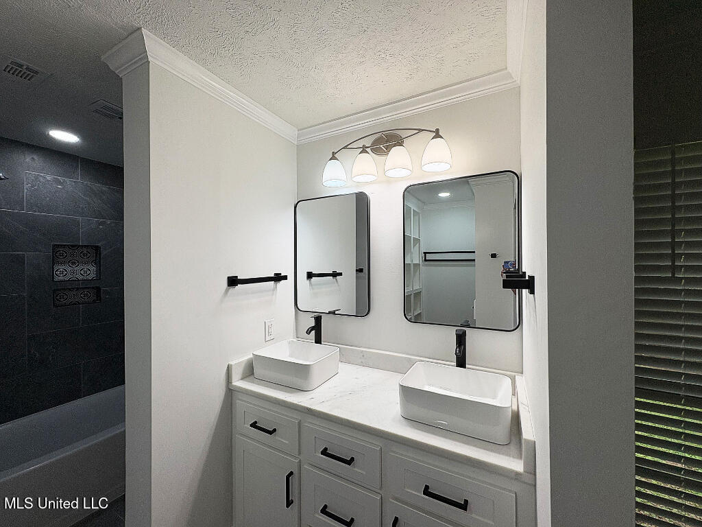 410 Heritage Place Property Photo 14