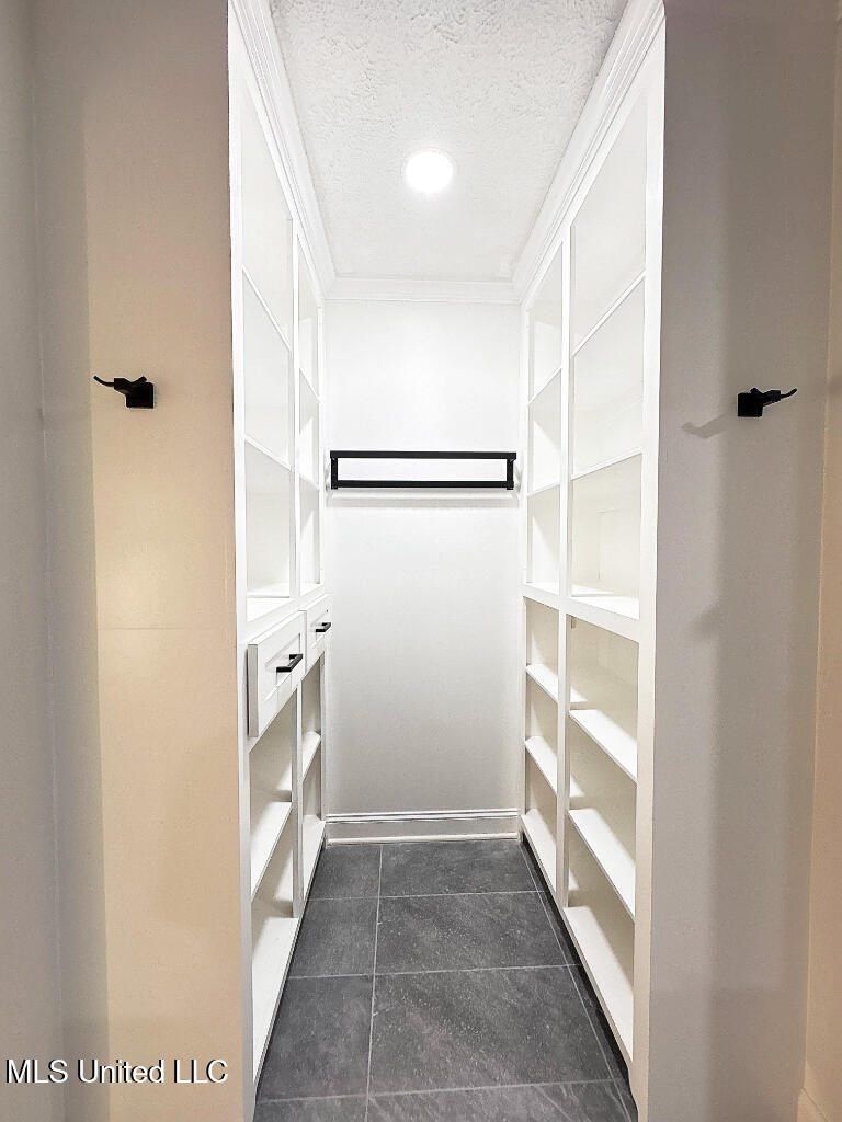 410 Heritage Place Property Photo 23