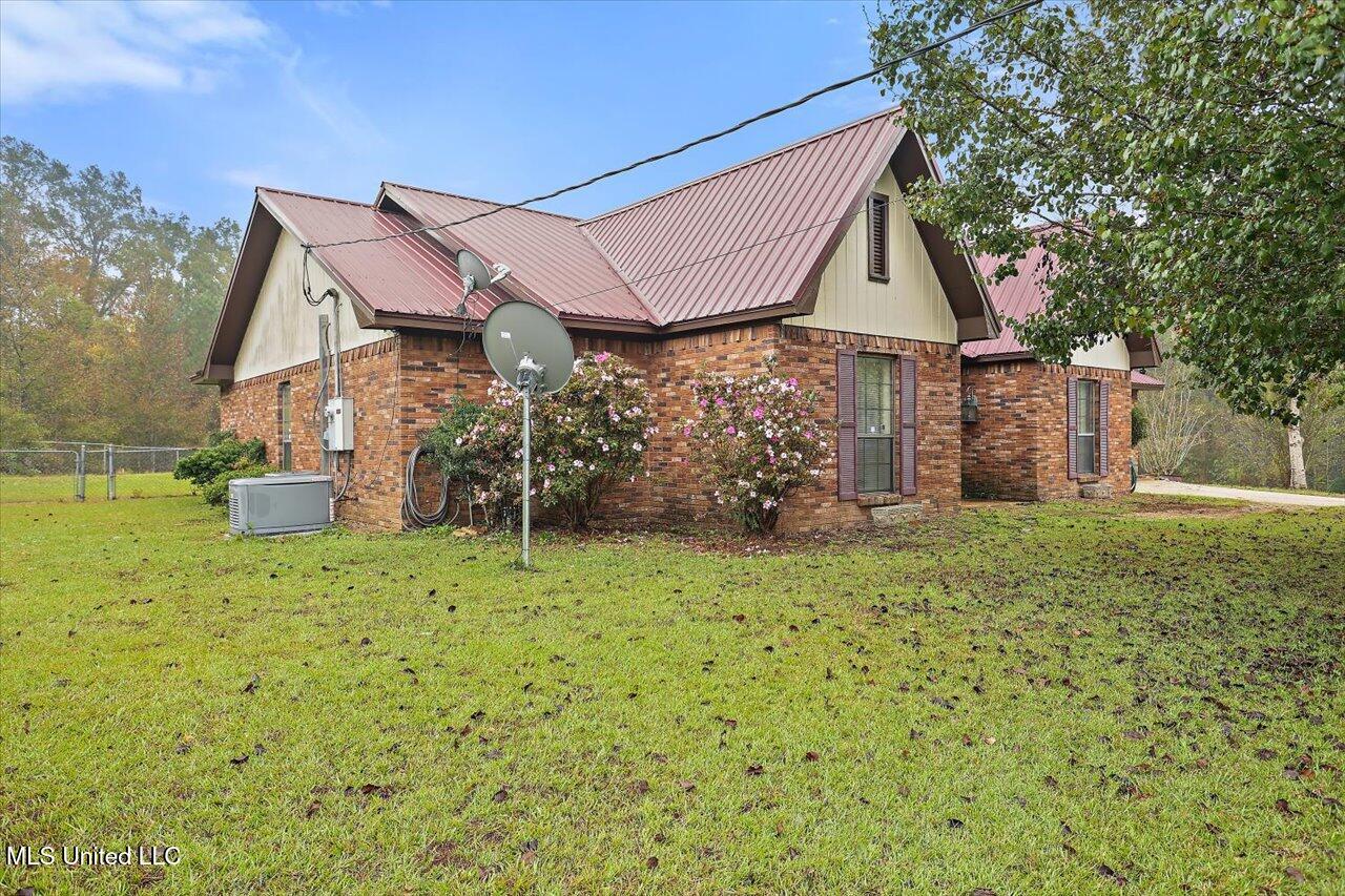 1022 Mcdaniel Lane Property Photo 3