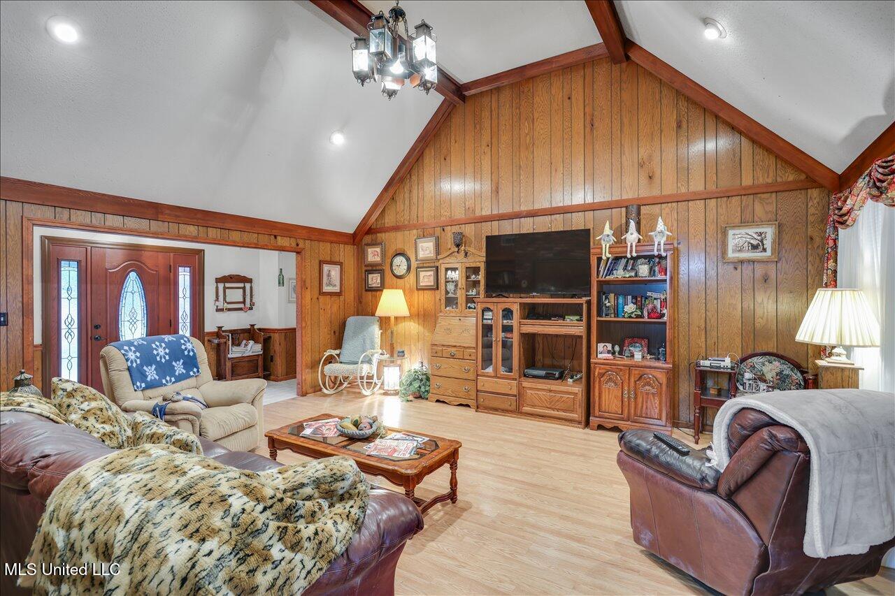 1022 Mcdaniel Lane Property Photo 8