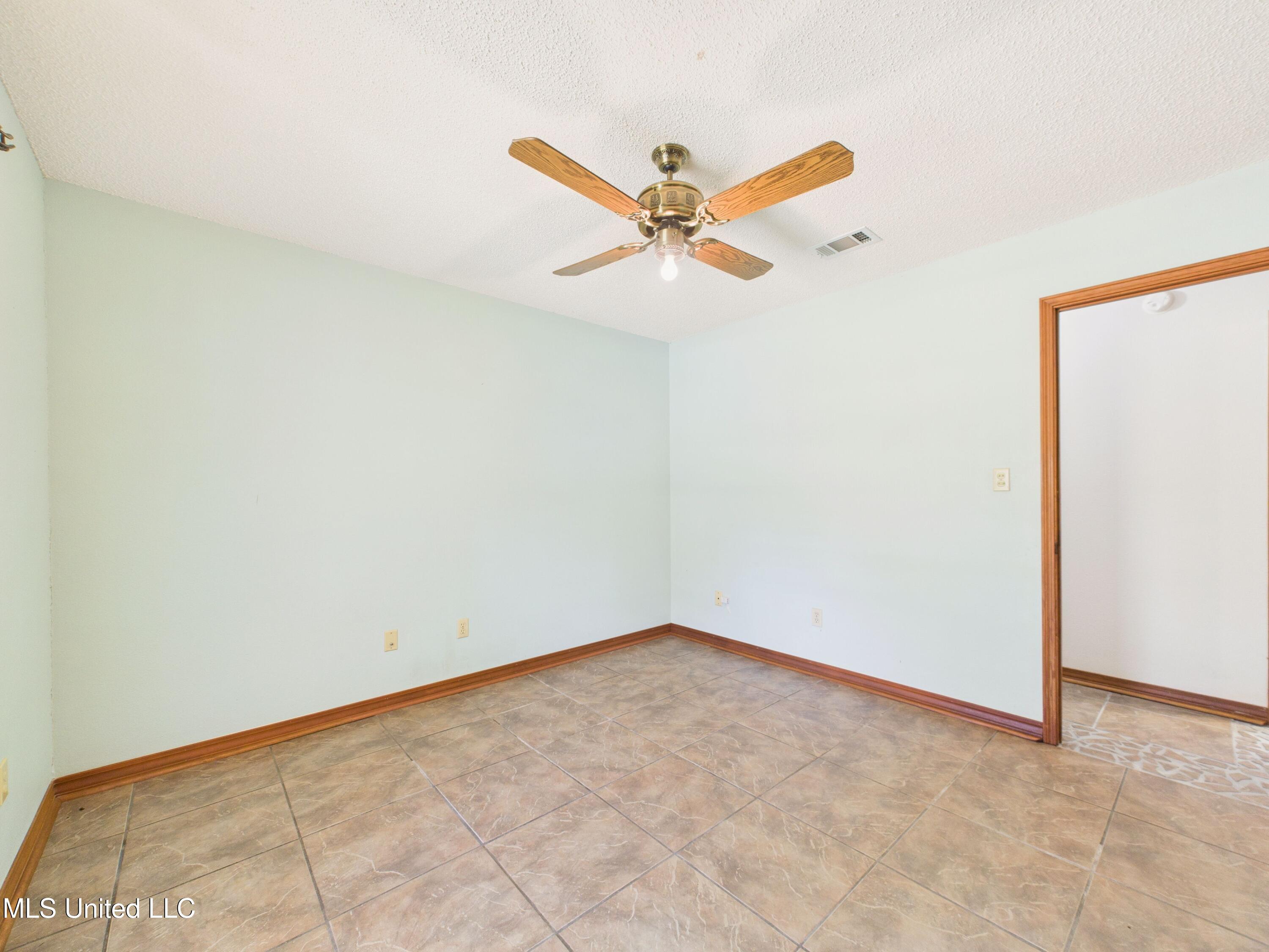 1504 Sioux Bayou Drive Property Photo 20