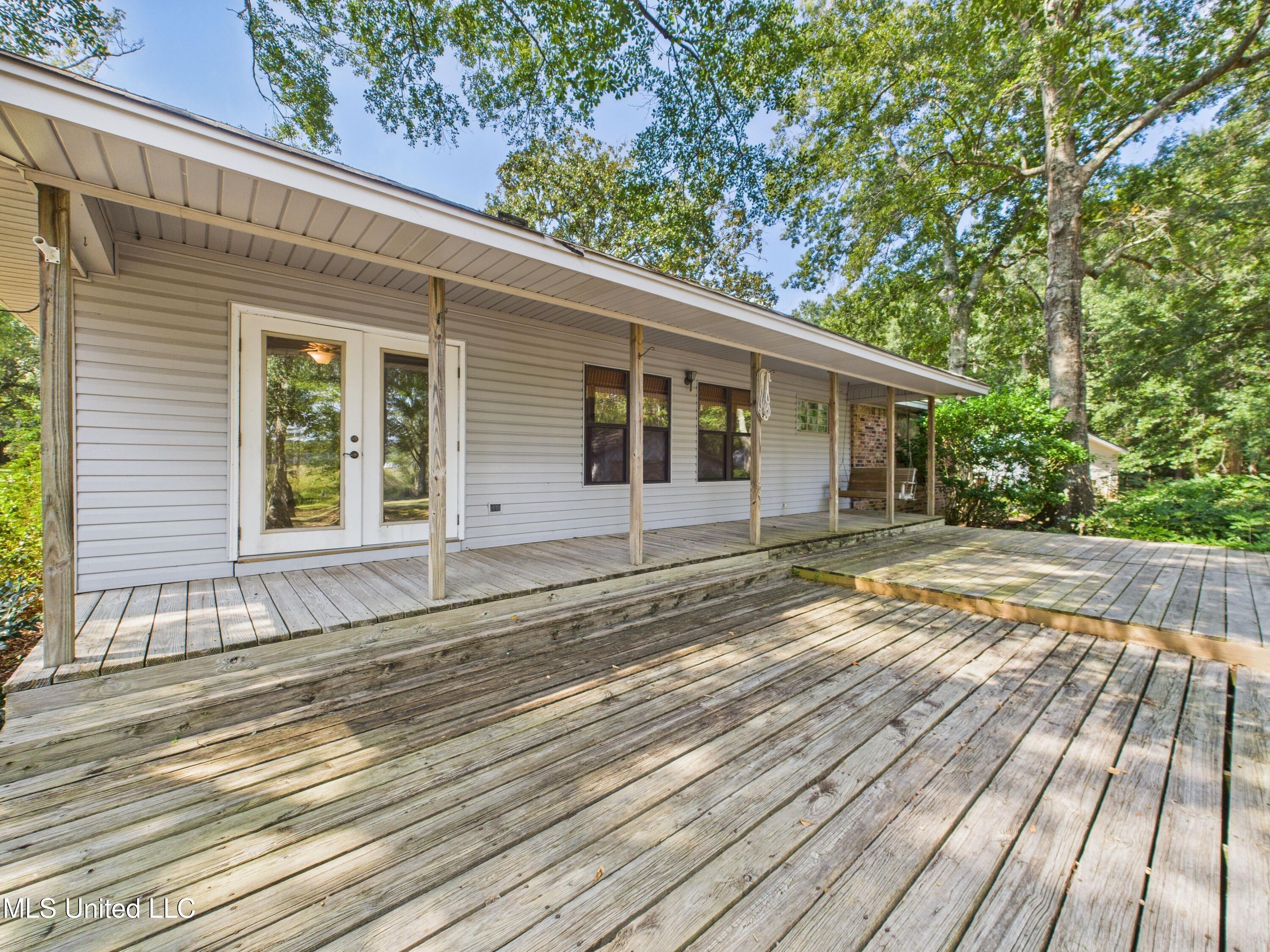 1504 Sioux Bayou Drive Property Photo 31
