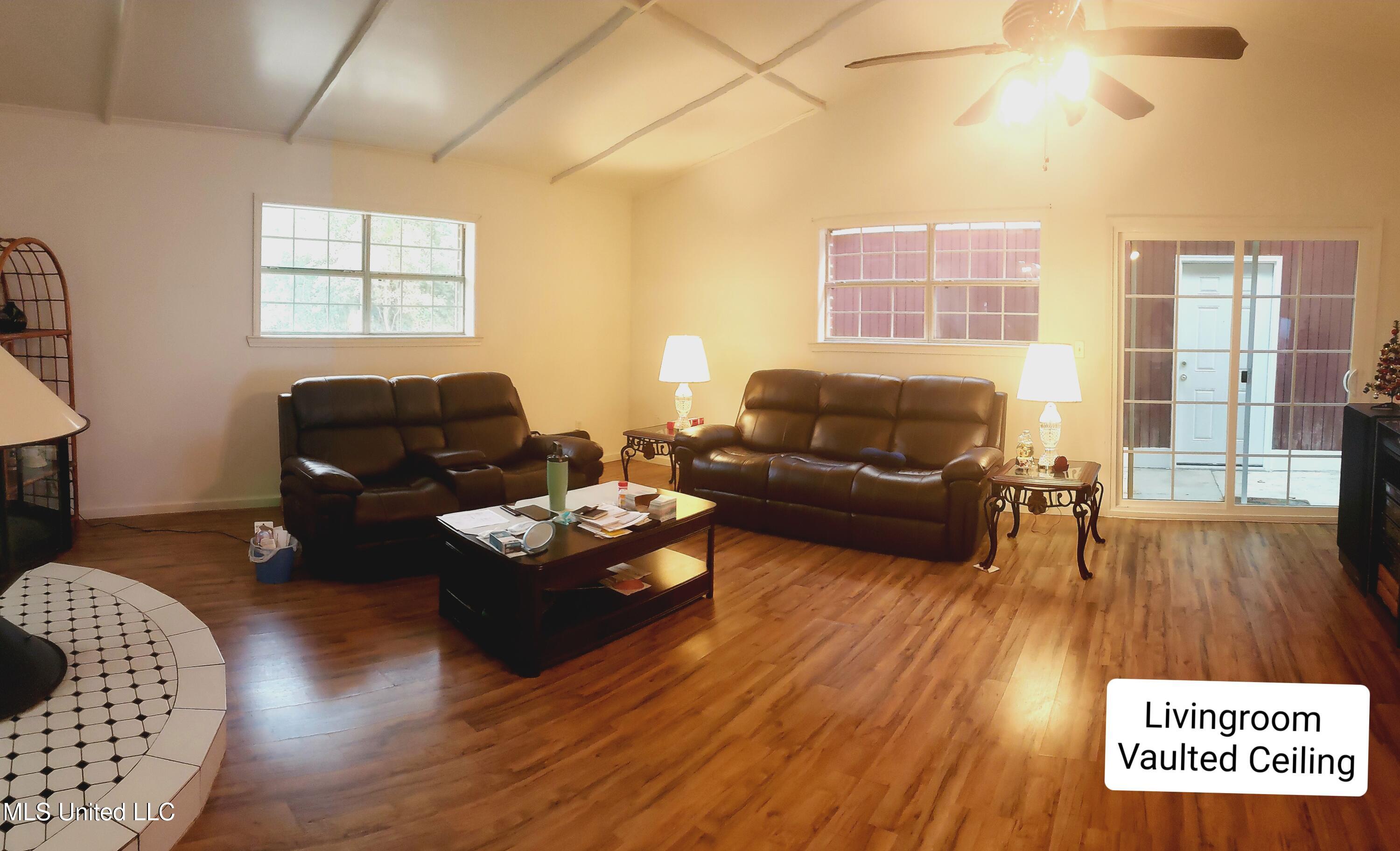 6 Davis Bayou Road Property Photo 11
